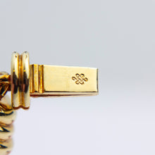 Load image into Gallery viewer, Angel-skin Coral Strand With Onyx & 18kt Gold Clasp
