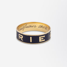 Load image into Gallery viewer, 9kt Gold and Black Enamel 'MEMORIE' Mourning Ring