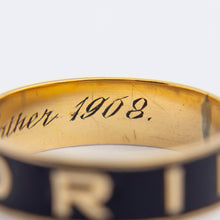 Load image into Gallery viewer, 9kt Gold and Black Enamel 'MEMORIE' Mourning Ring
