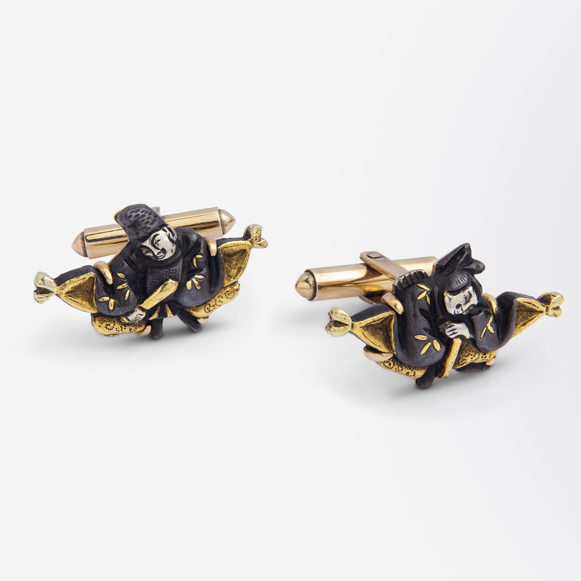 Pair of Japanese Shakudo Cufflinks in 14kt Gold – The Antique Guild