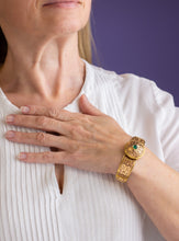 Load image into Gallery viewer, French 18kt Gold and Cabochon Emerald Bangle