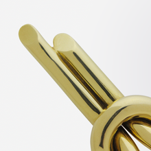 Load image into Gallery viewer, Oversized 18kt Yellow Gold Lovers Knot Brooch