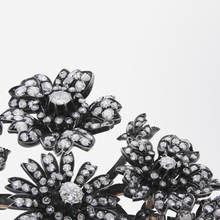 Load image into Gallery viewer, 19th Century, 18kt Yellow Gold and Diamond ‘En Tremblant’ Brooch