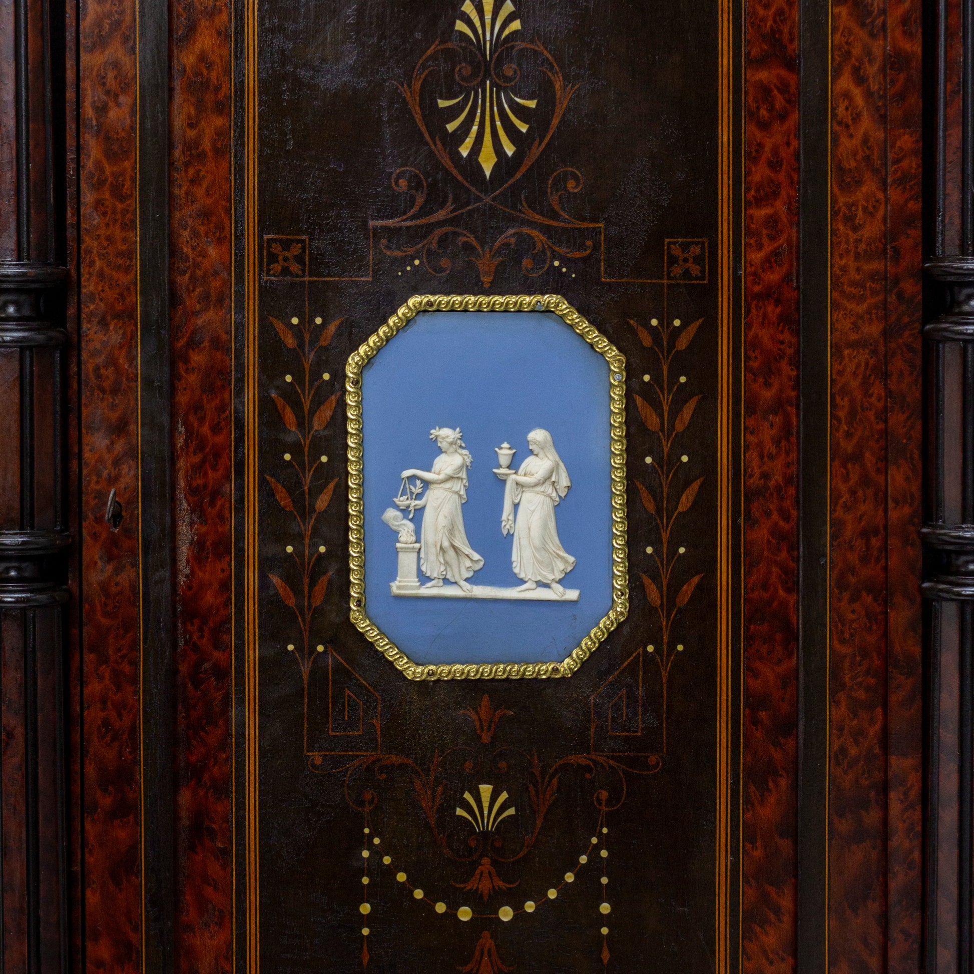 Victorian Neoclassical Credenza in Amboyna and Mahogany
