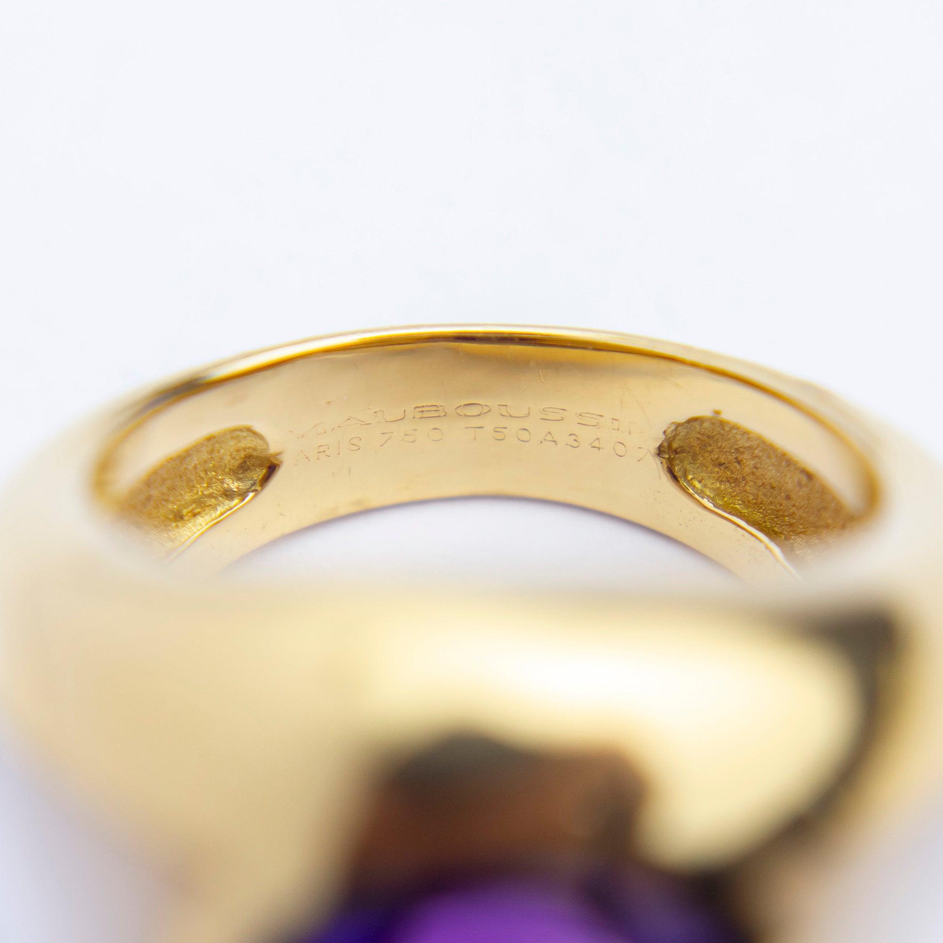 Bague cocktail Mauboussin en améthyste et nacre