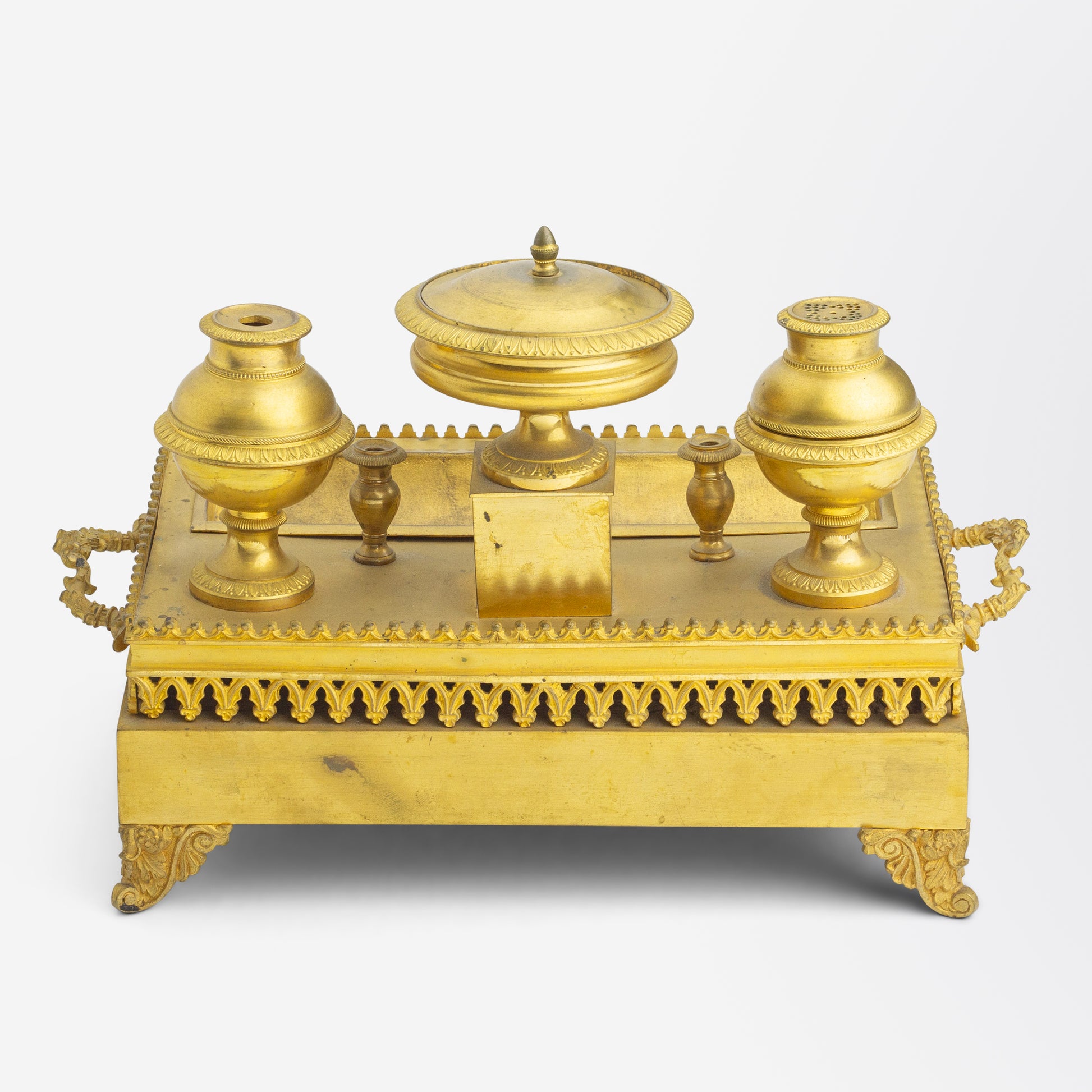 Ensemble de bureau Empire français en bronze doré avec encrier