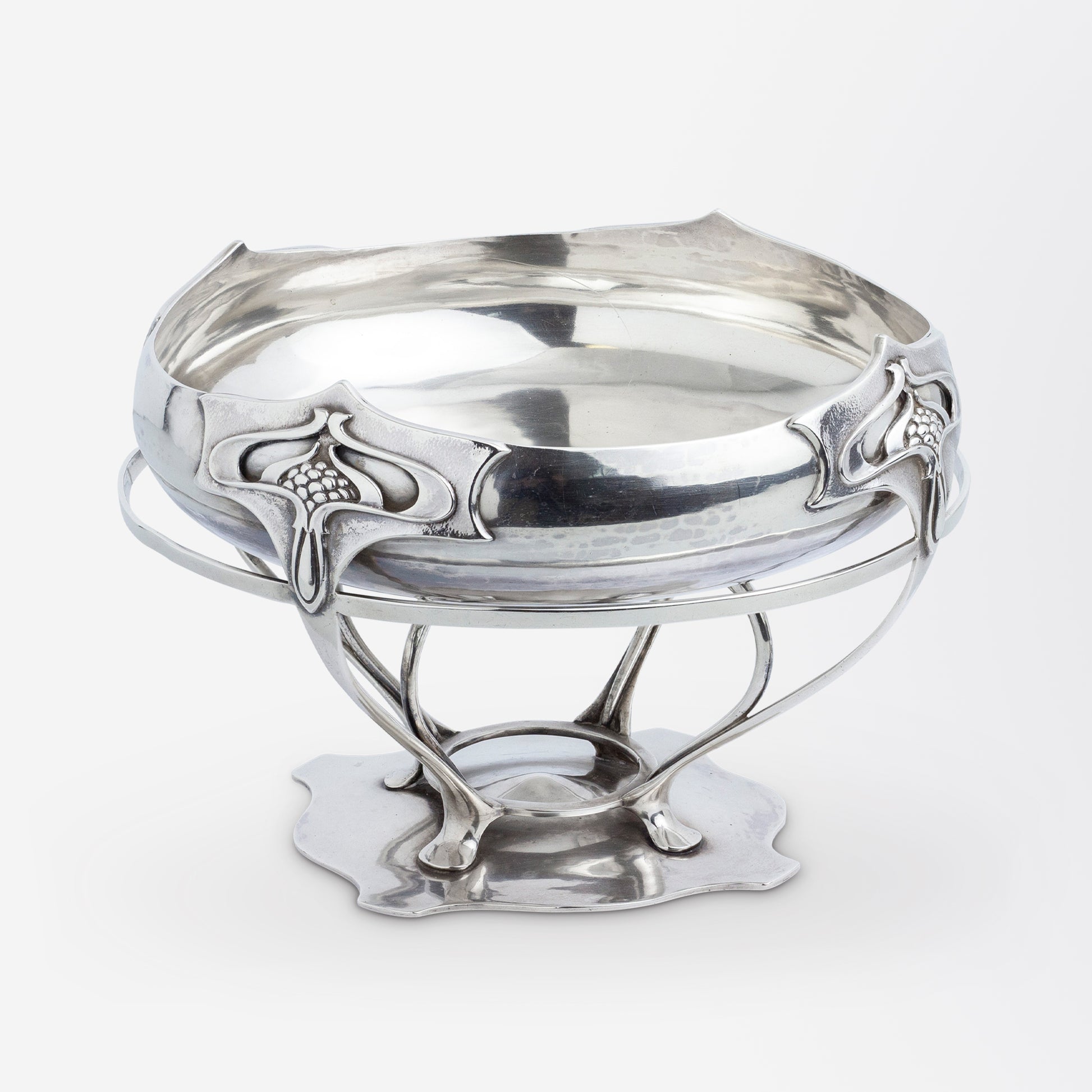 Arts & Crafts Sterling Silver Centrepiece by William Comyns & Sons