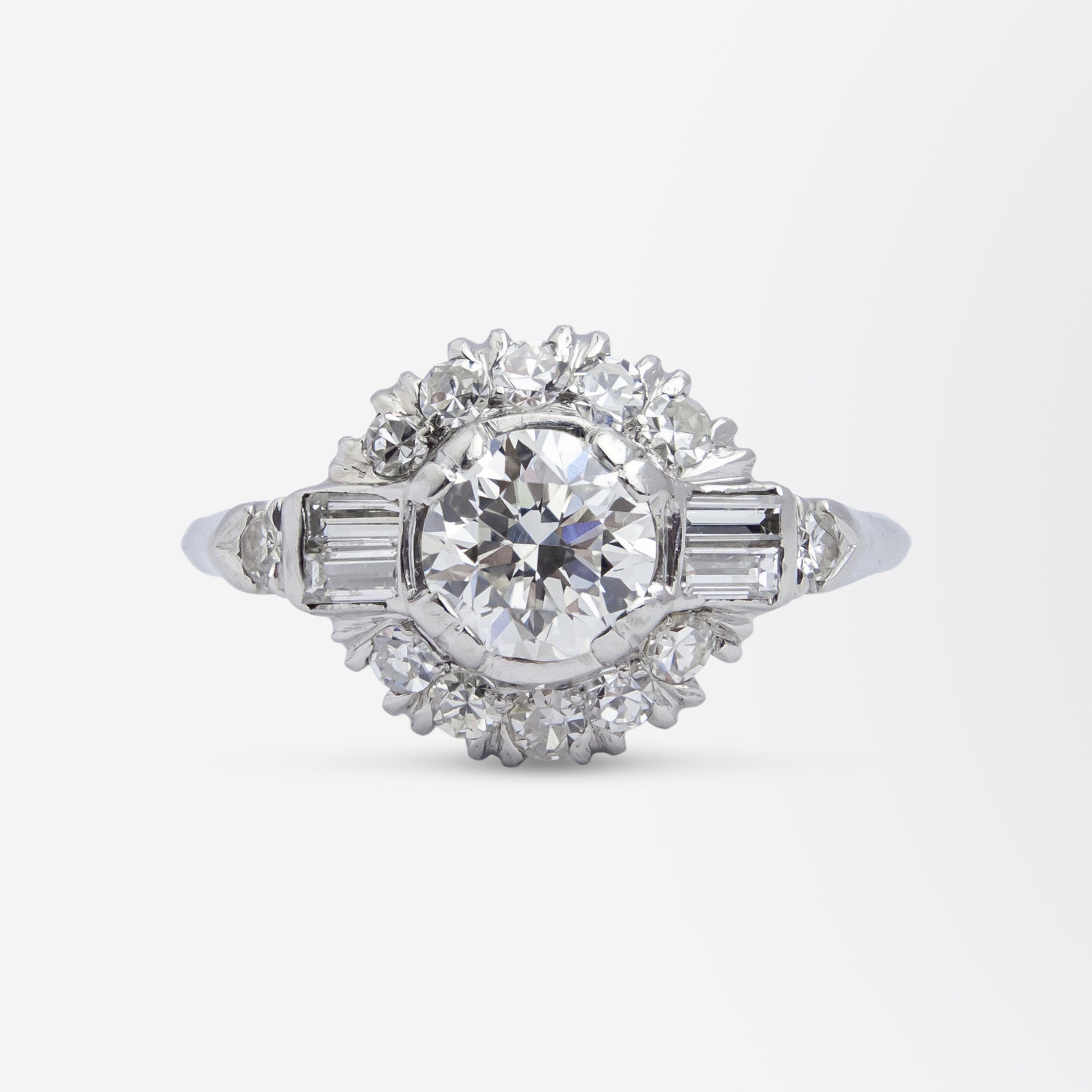 Bague Art Déco en platine et diamants