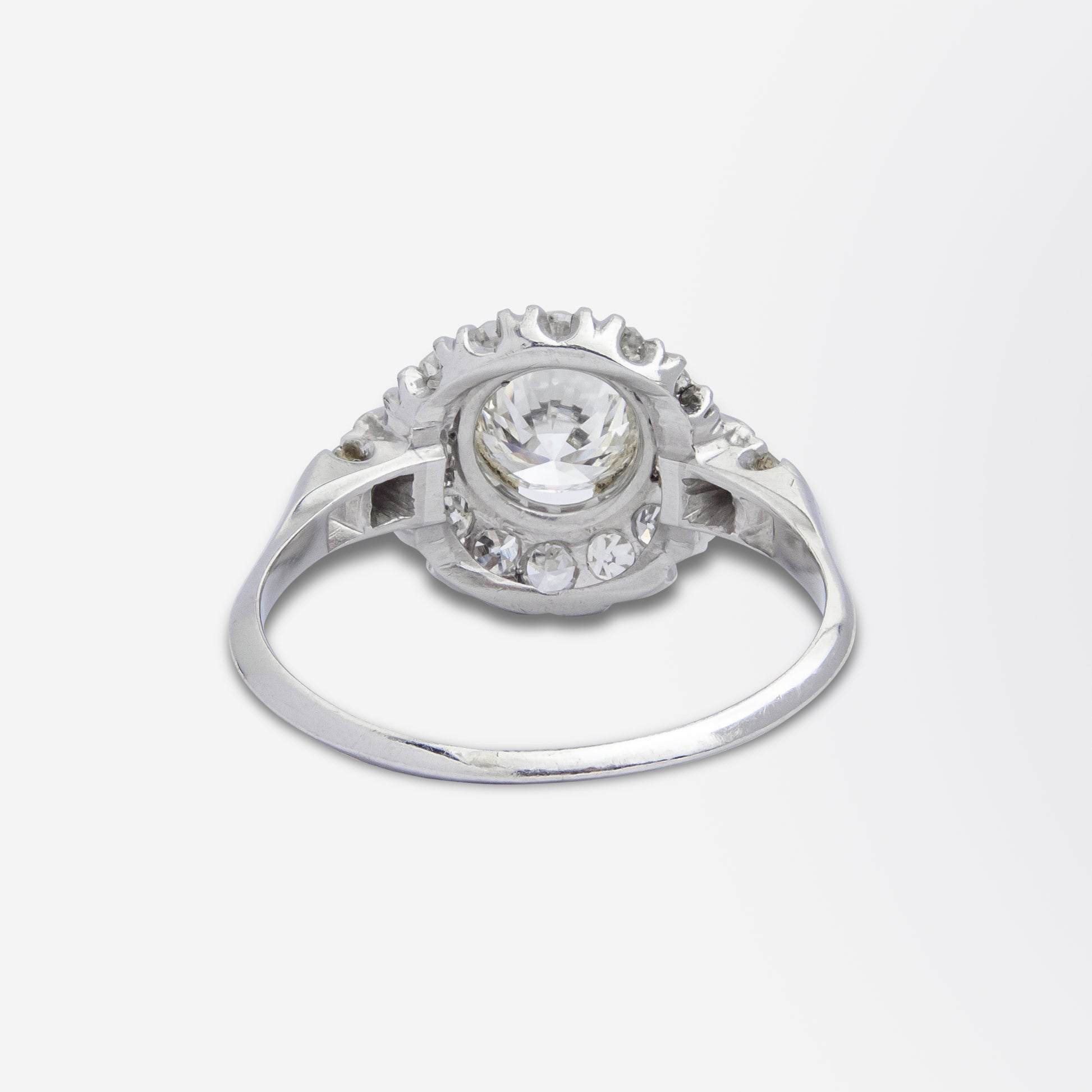 Bague Art Déco en platine et diamants