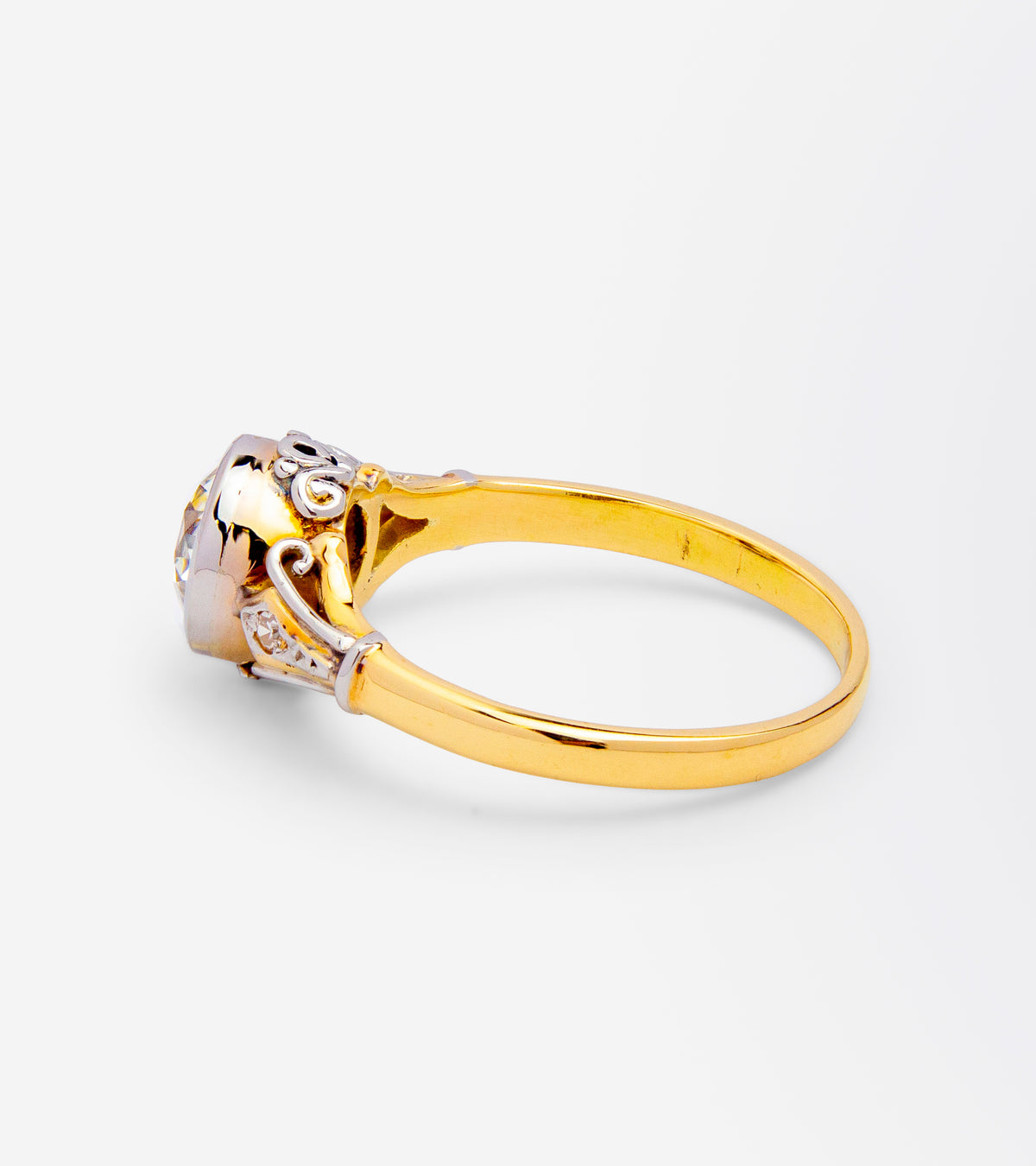 Art Deco Inspired 18kt Gold & Diamond Ring
