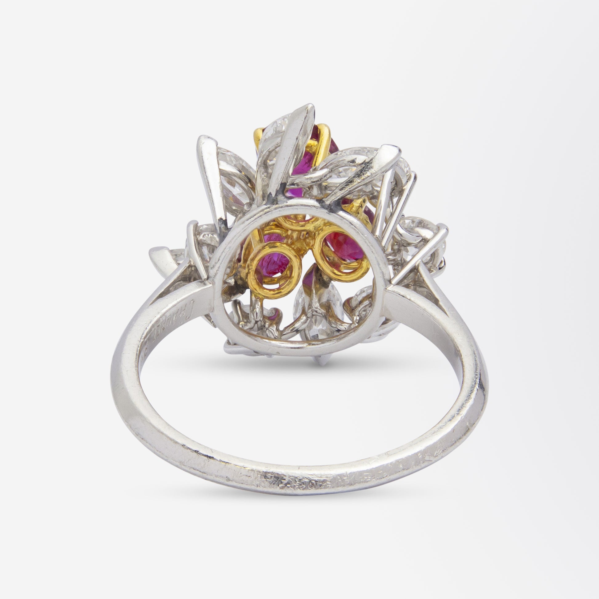 Bague en rubis et diamants de style milieu du siècle par Chaumet