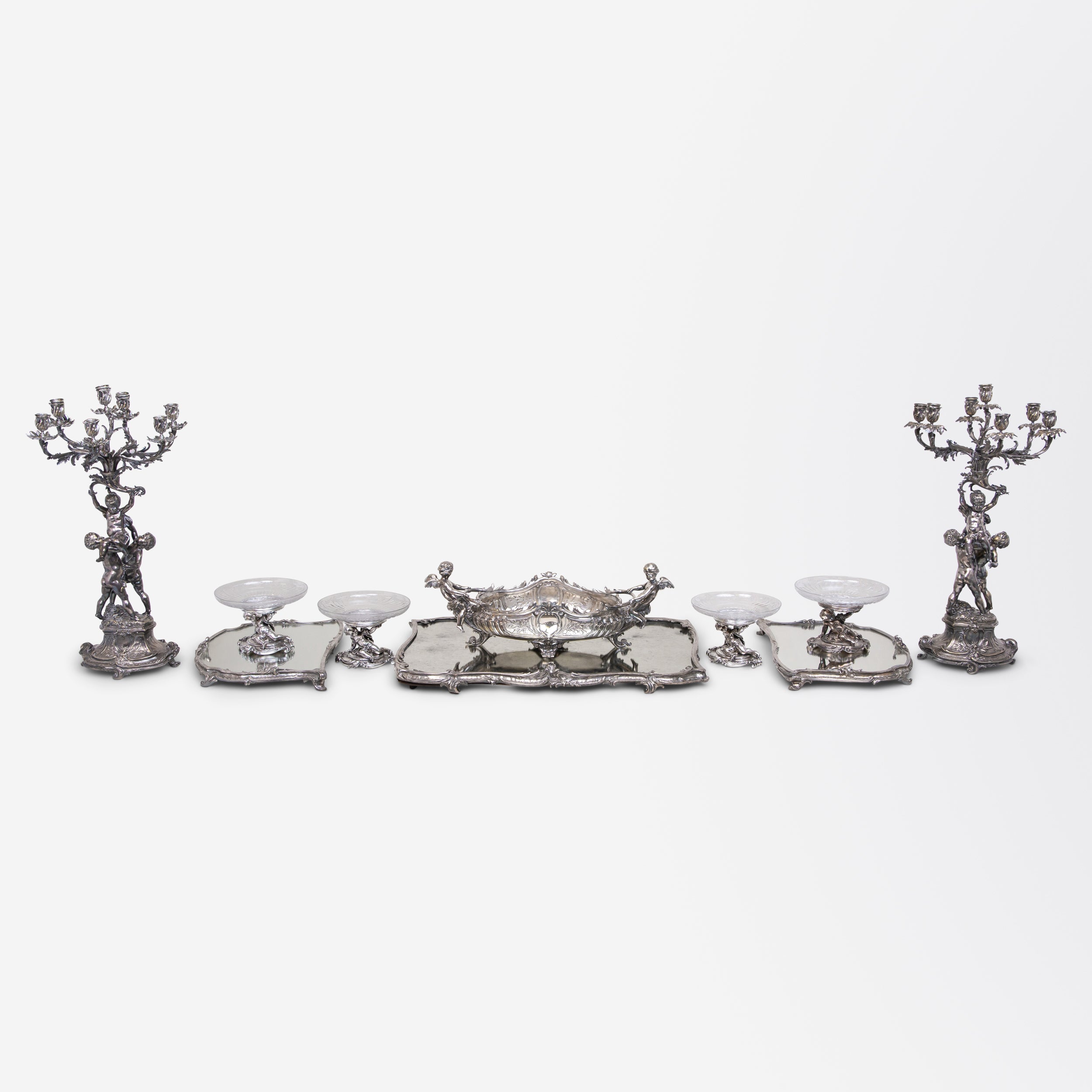 Monumental, Dix Pièces, Plaqué Argent 'Surtout de Table' par Christofle