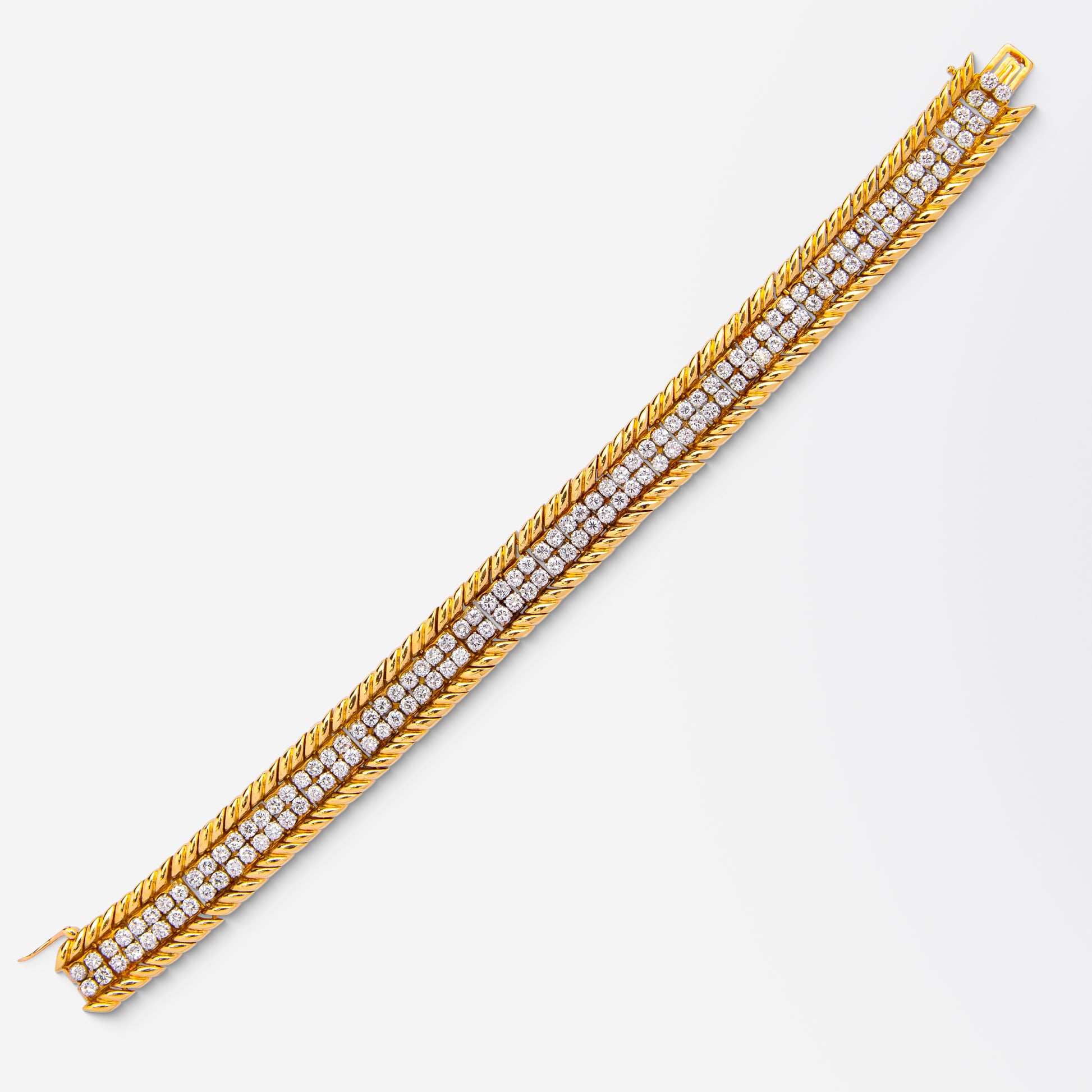Bracelet français en or jaune et diamants