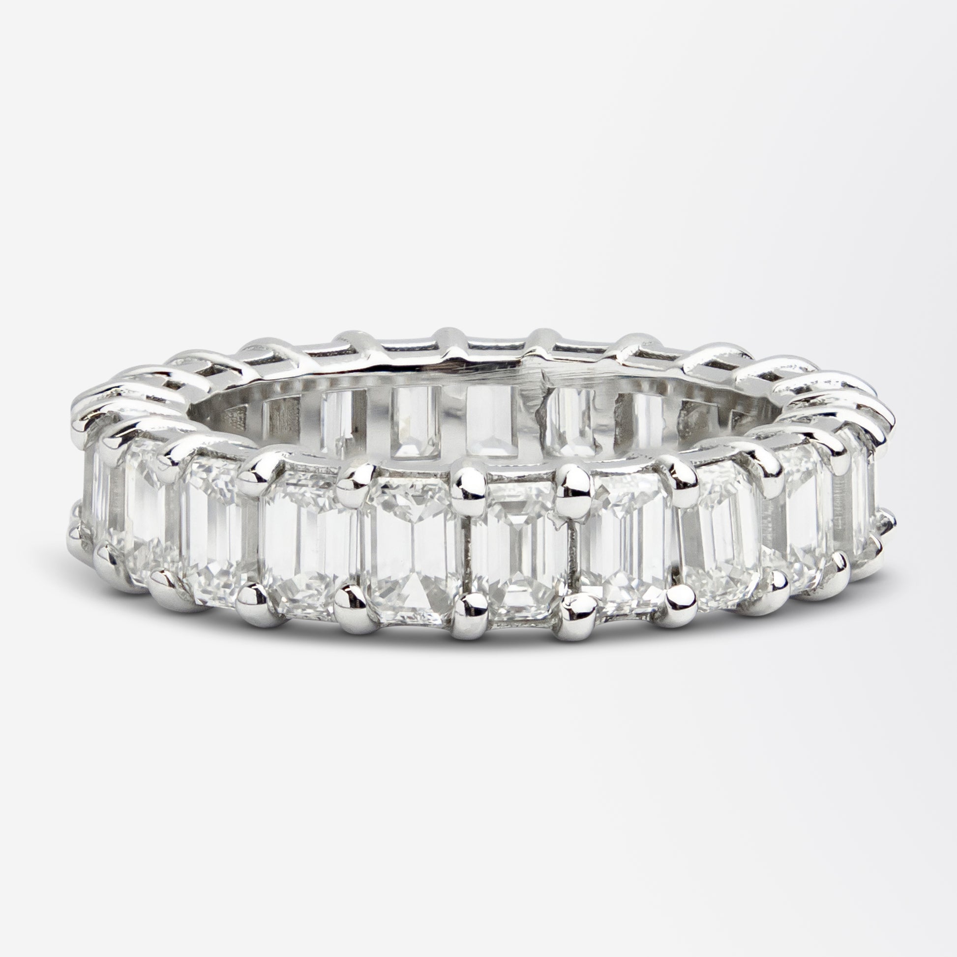 18kt White Gold 'Hall of Mirrors' Diamond Eternity Ring