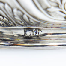 Load image into Gallery viewer, Boxed Set of Emile Puiforcat Silver Salt Cellars with Spoons
