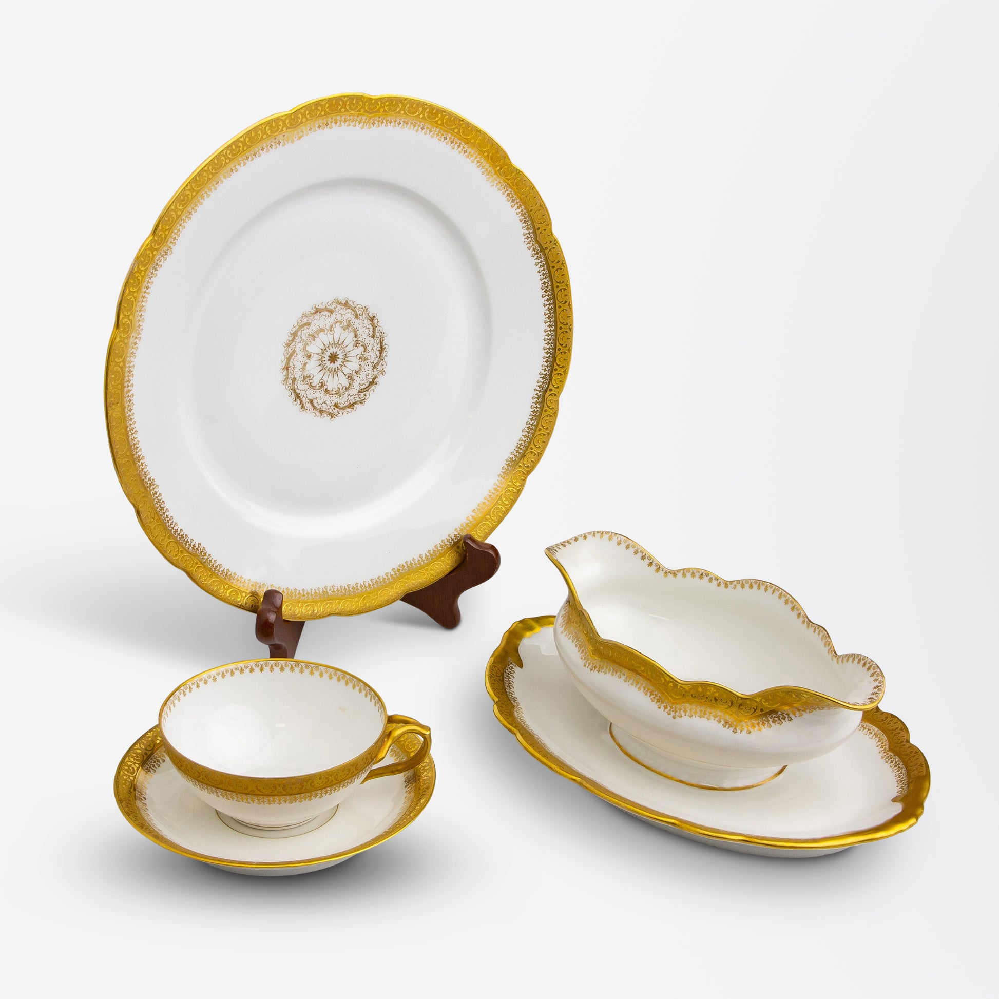 Service de table en porcelaine de Jean Pouyat pour Limoges