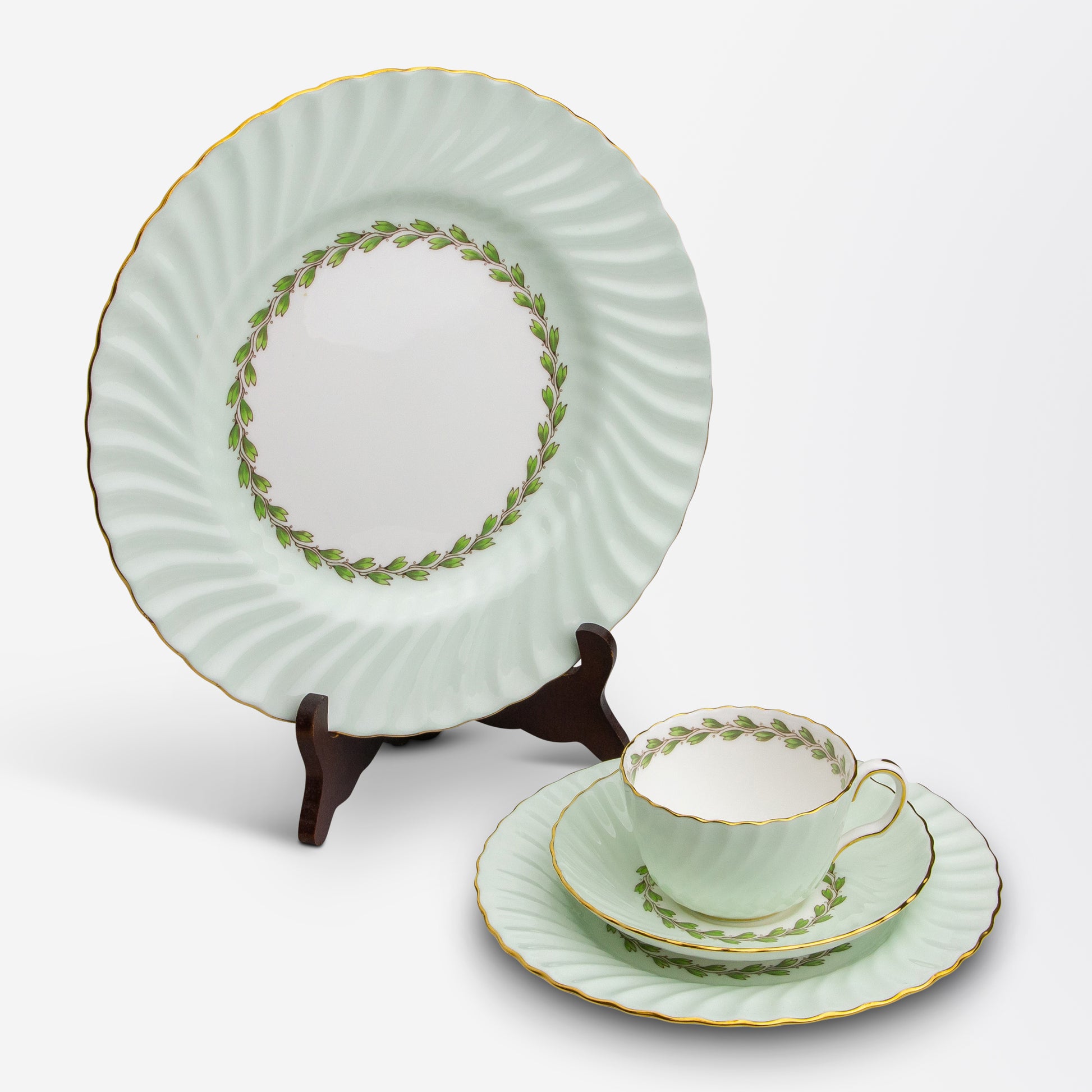 Un service de table en porcelaine de Minton