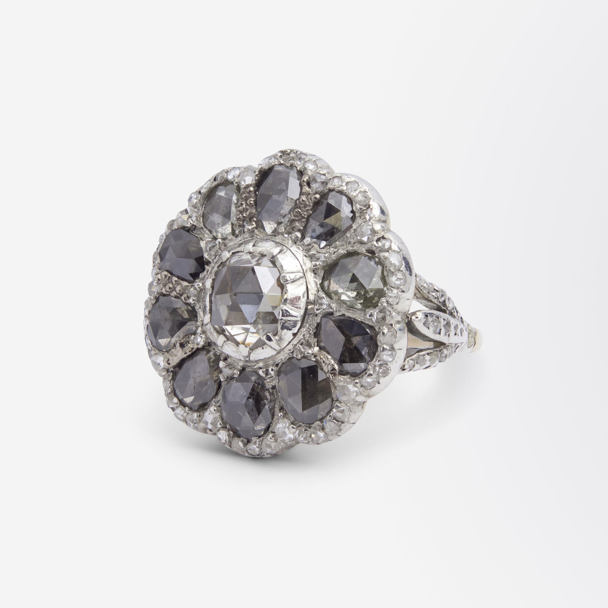 Bague bouton en diamant géorgienne