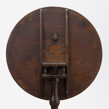 Load image into Gallery viewer, 18th Century Mahogany Tilt-Top Table
