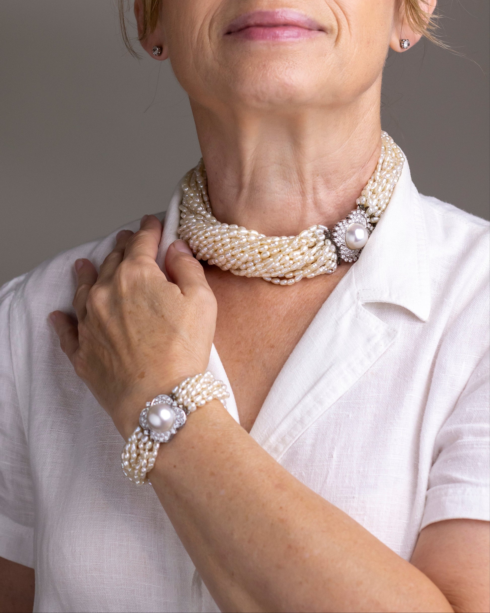 Bracelet de perles style milieu du siècle avec fermoir en perles Mabe et diamants