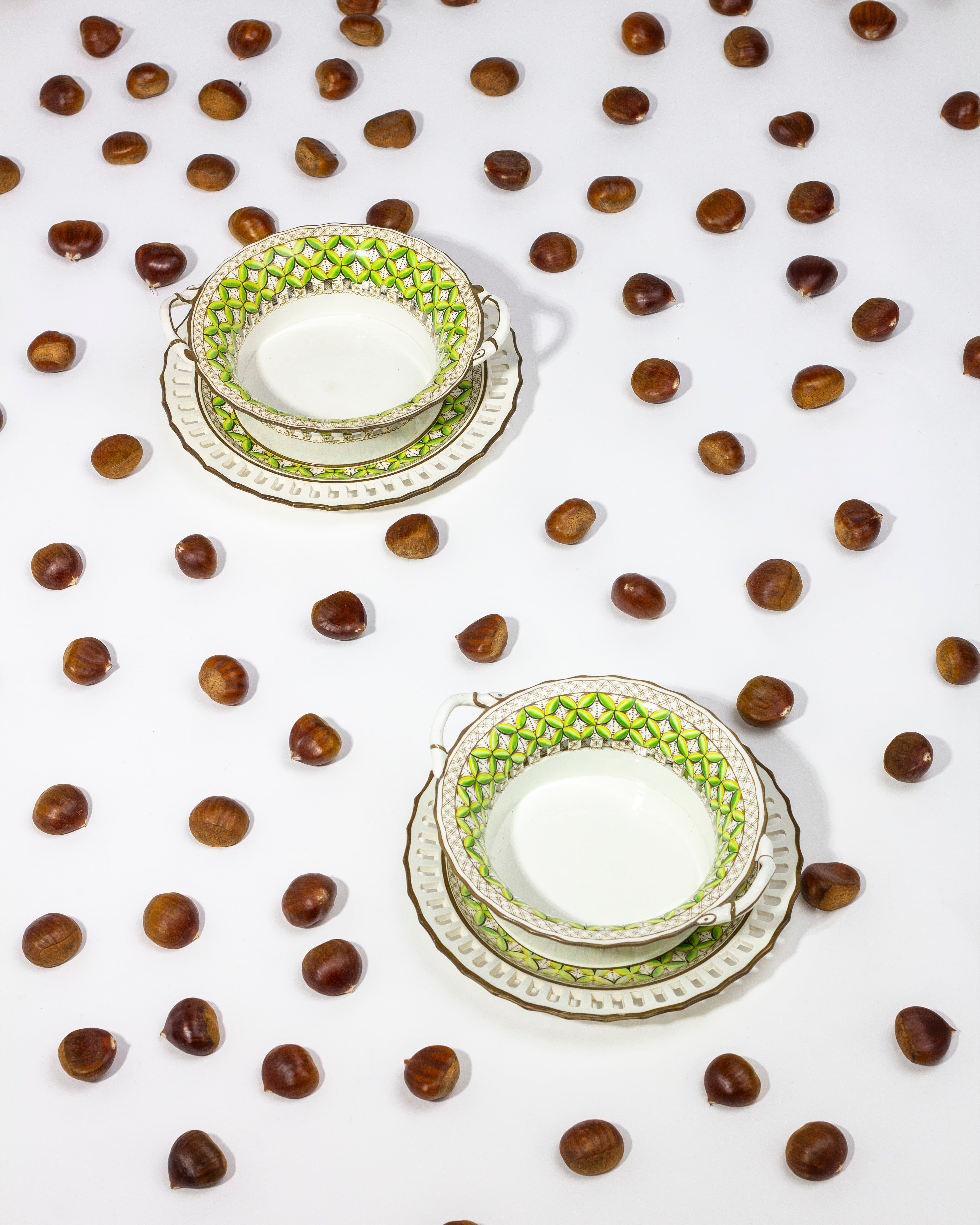 Pair of Porcelain Chestnut Baskets and Under-Plates by Spode in Pattern 3037