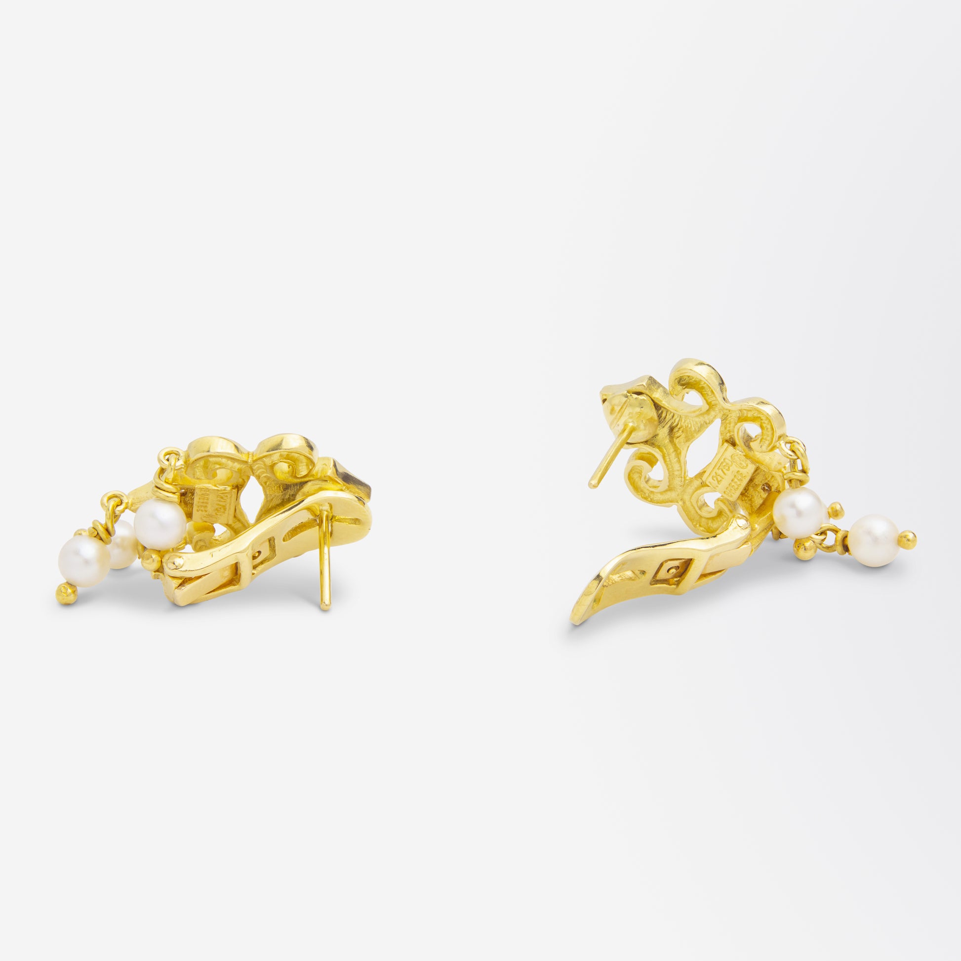 Boucles d'oreilles pendantes Ilias Lalaounis en diamants et perles