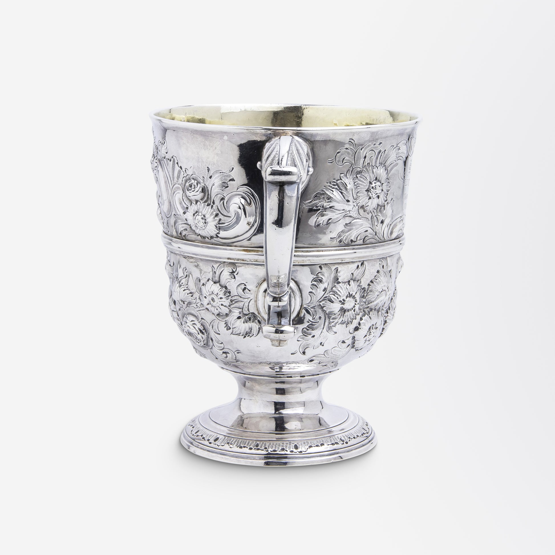 Coupe trophée irlandaise en argent repoussé du XIXe siècle