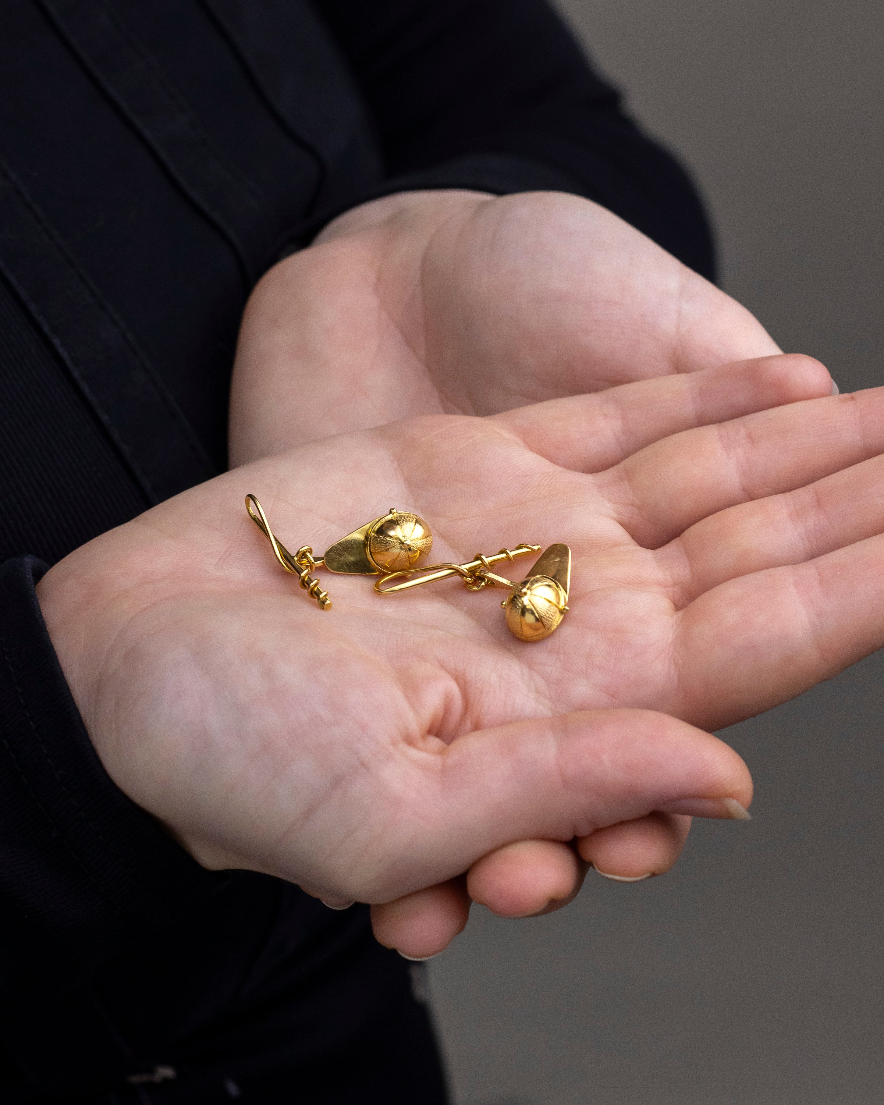 Vintage Gucci Equestrian Cufflinks in 18kt Yellow Gold - The Antique Guild