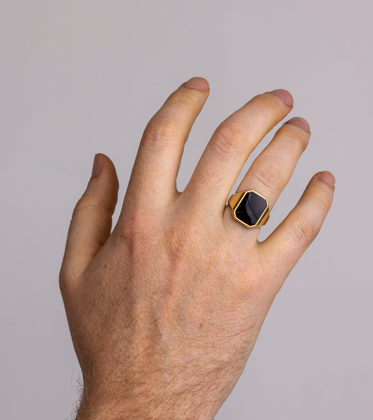 14kt Yellow Gold Signet Ring with Onyx