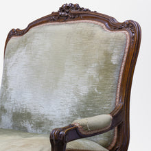 Load image into Gallery viewer, Louis XV Marquise Settee
