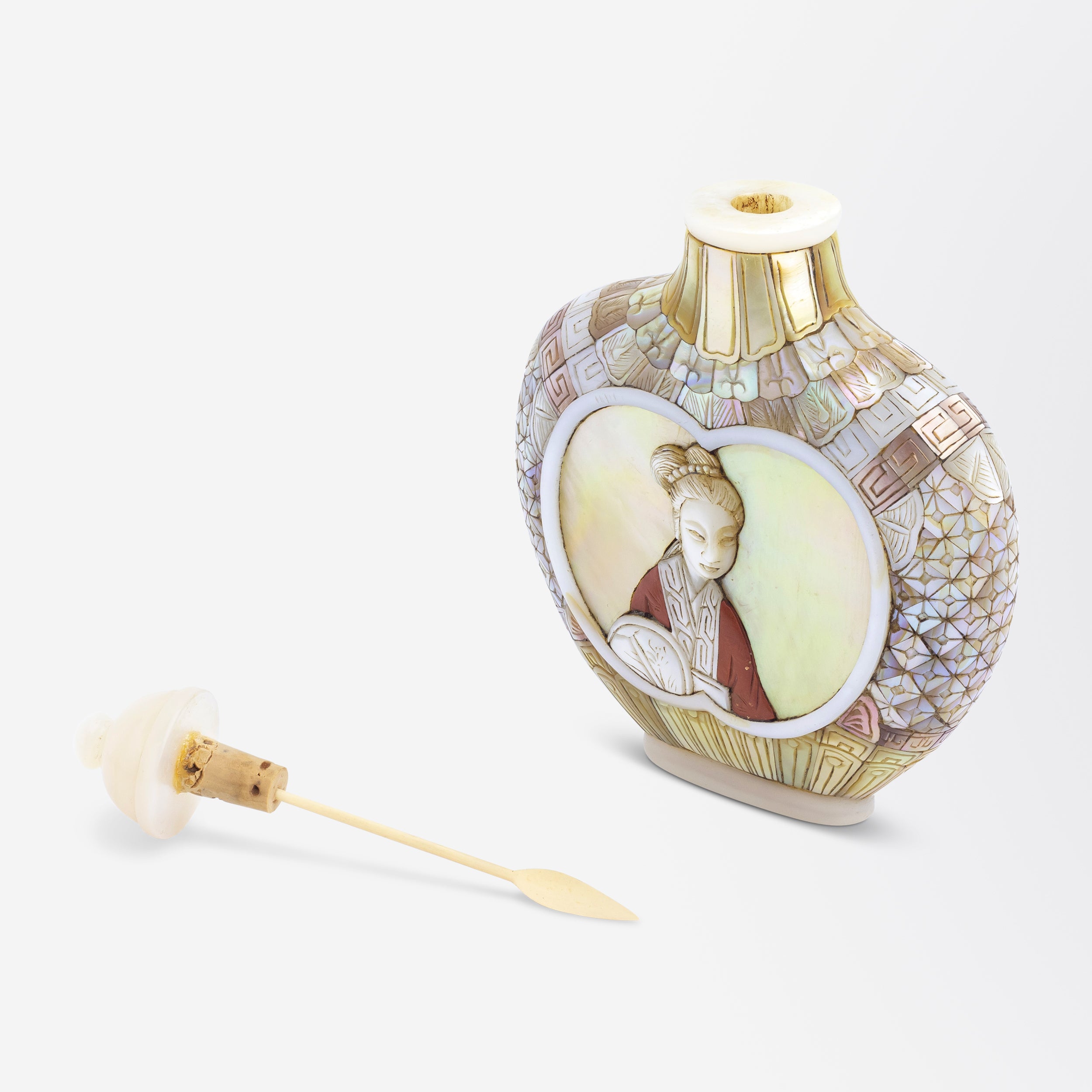 Qianlong Style Mother of Pearl Snuff Bottle