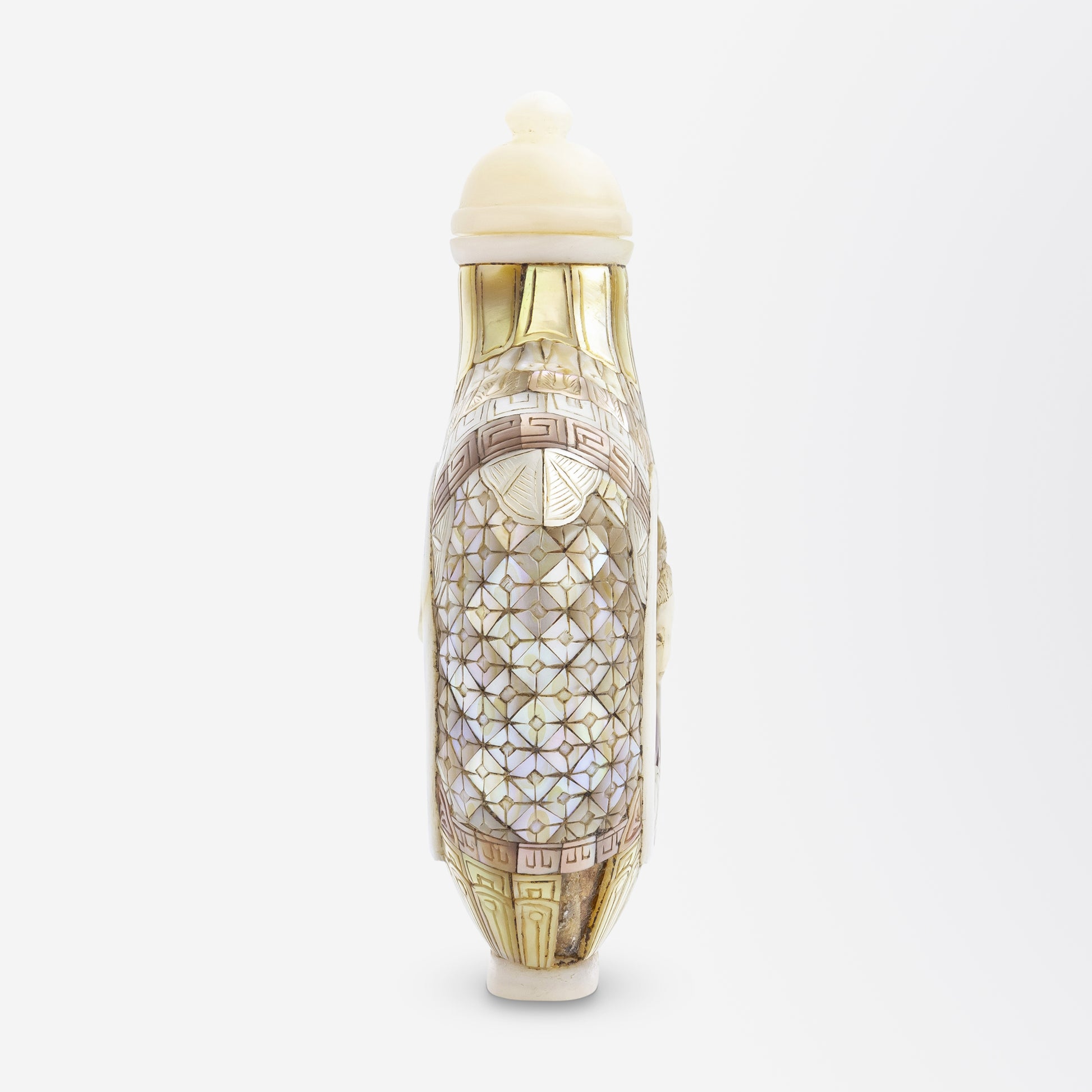 Qianlong Style Mother of Pearl Snuff Bottle