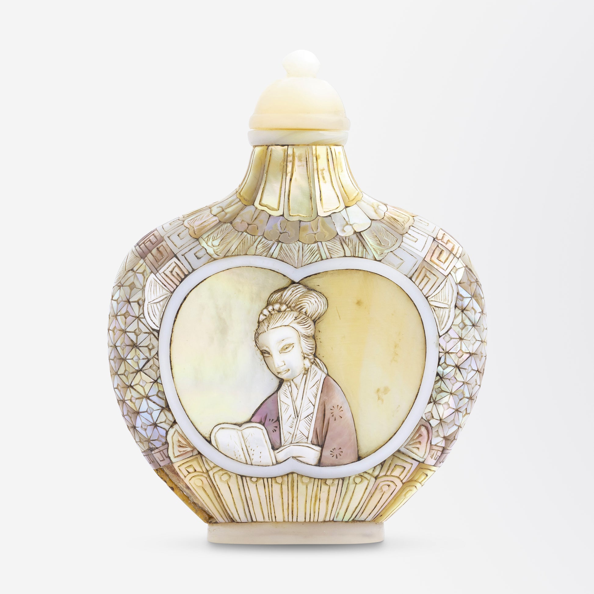 Qianlong Style Mother of Pearl Snuff Bottle