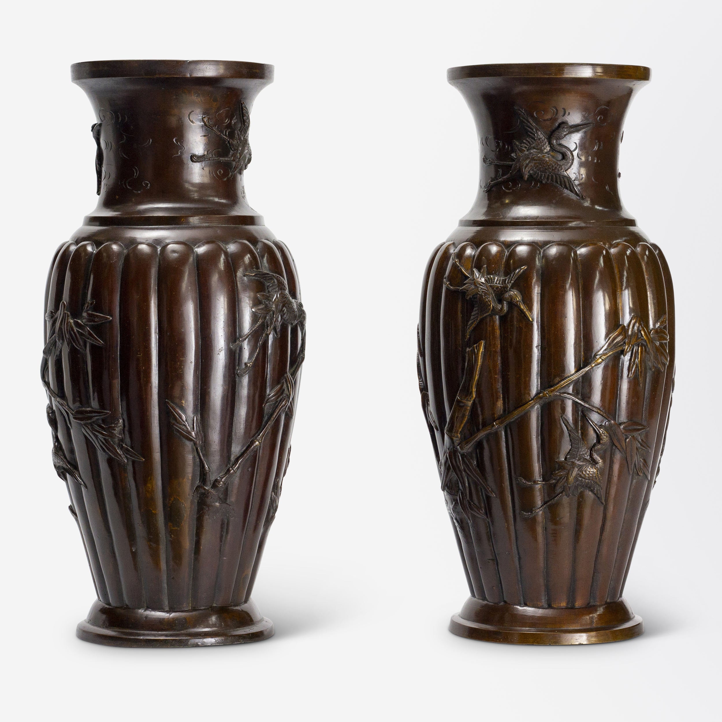 Paire d'urnes japonaises en bronze de l'ère Meiji