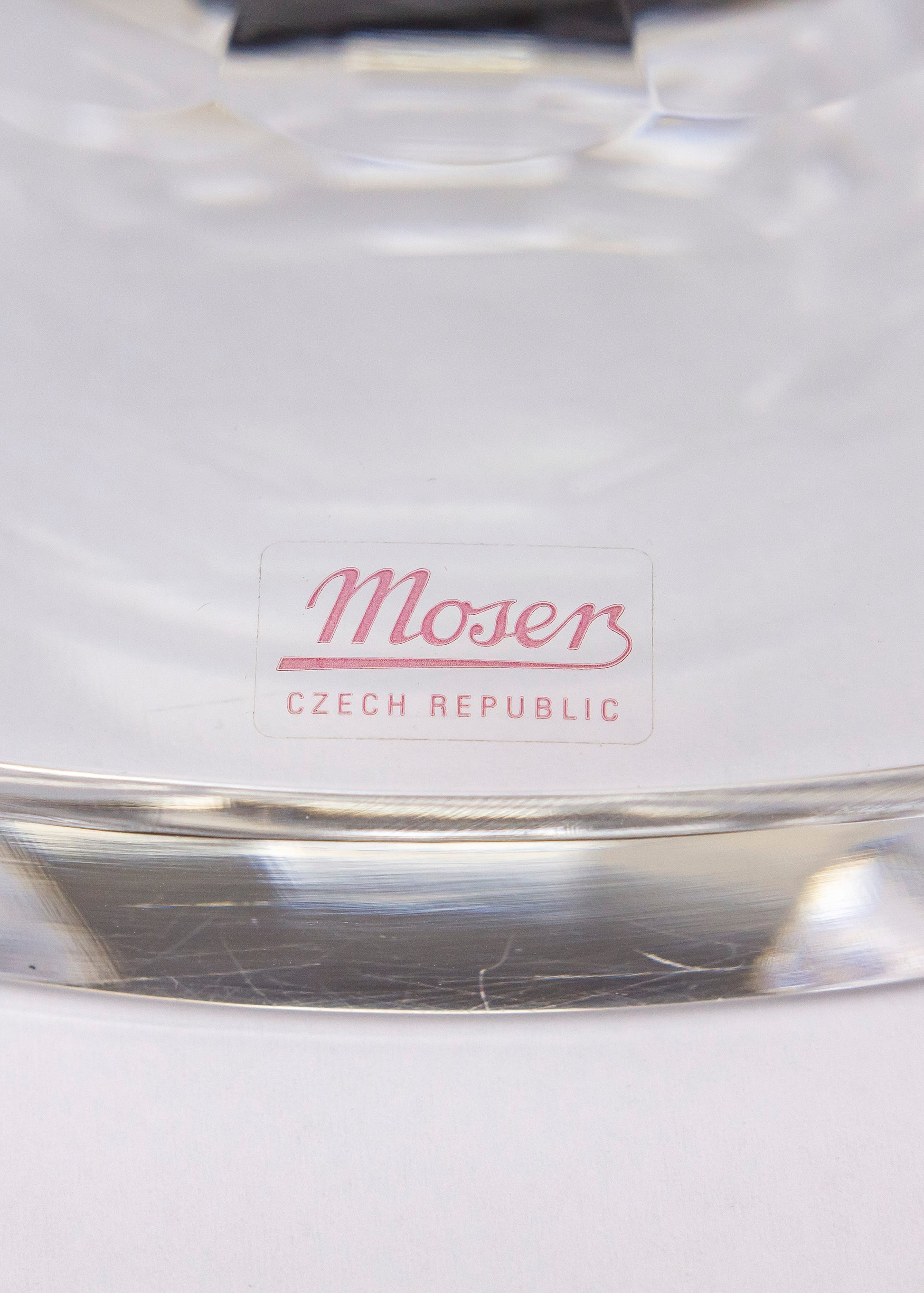 Large Crystal Centrepiece with Gilt Rim by Moser in the "Splendid" Pattern - The Antique Guild