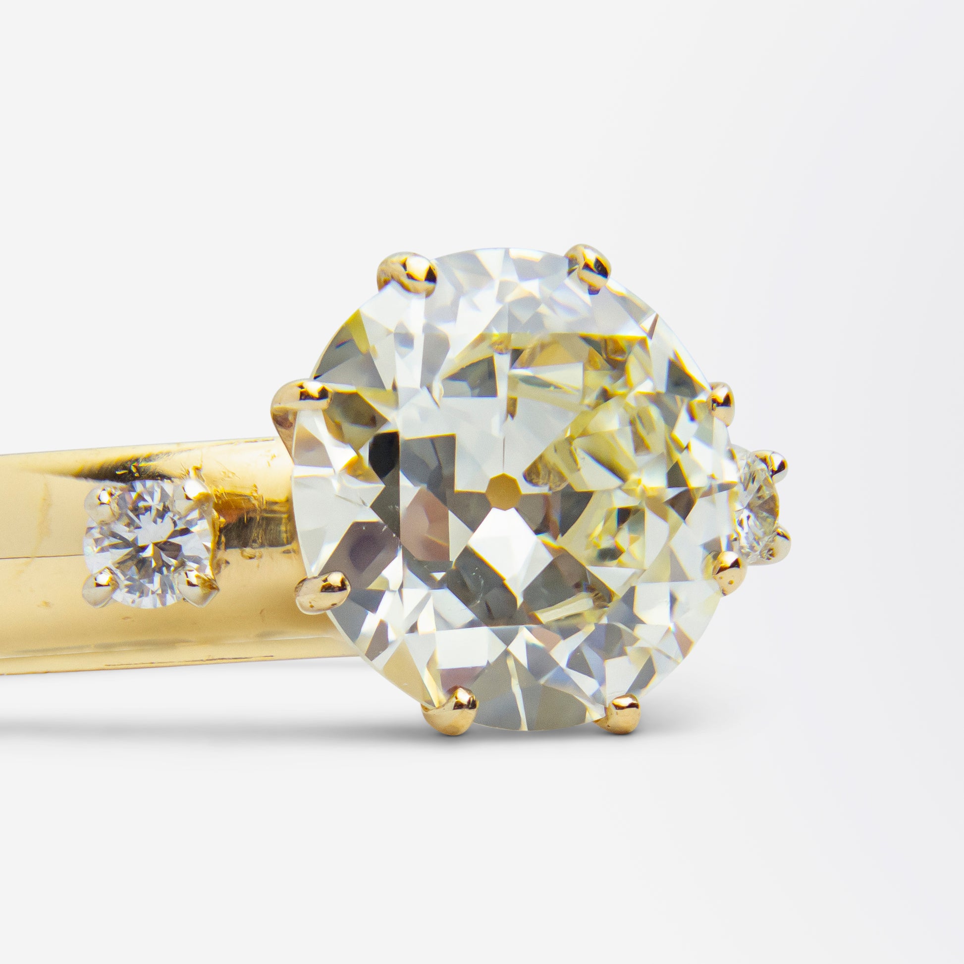 Bague en diamant taille ancienne européenne de 3,30 carats