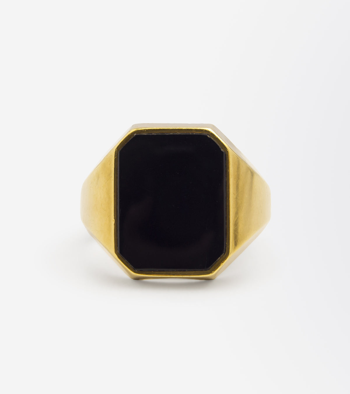 14kt Yellow Gold Signet Ring with Onyx