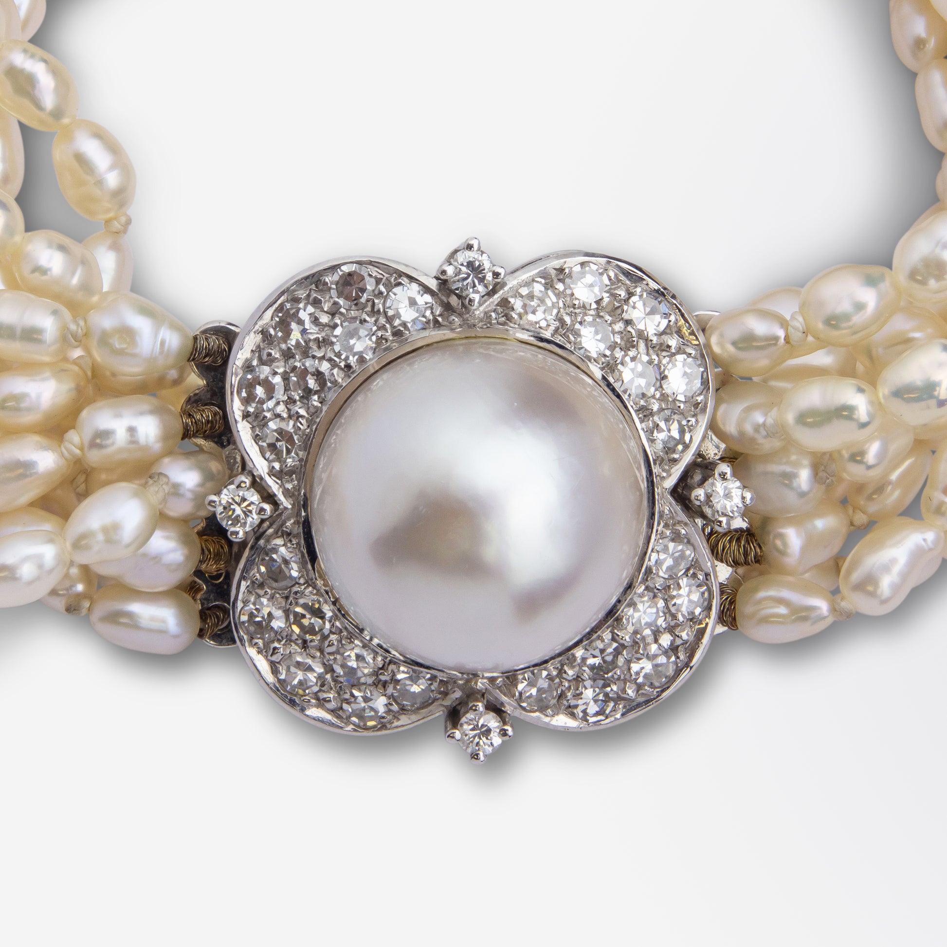 Bracelet de perles style milieu du siècle avec fermoir en perles Mabe et diamants