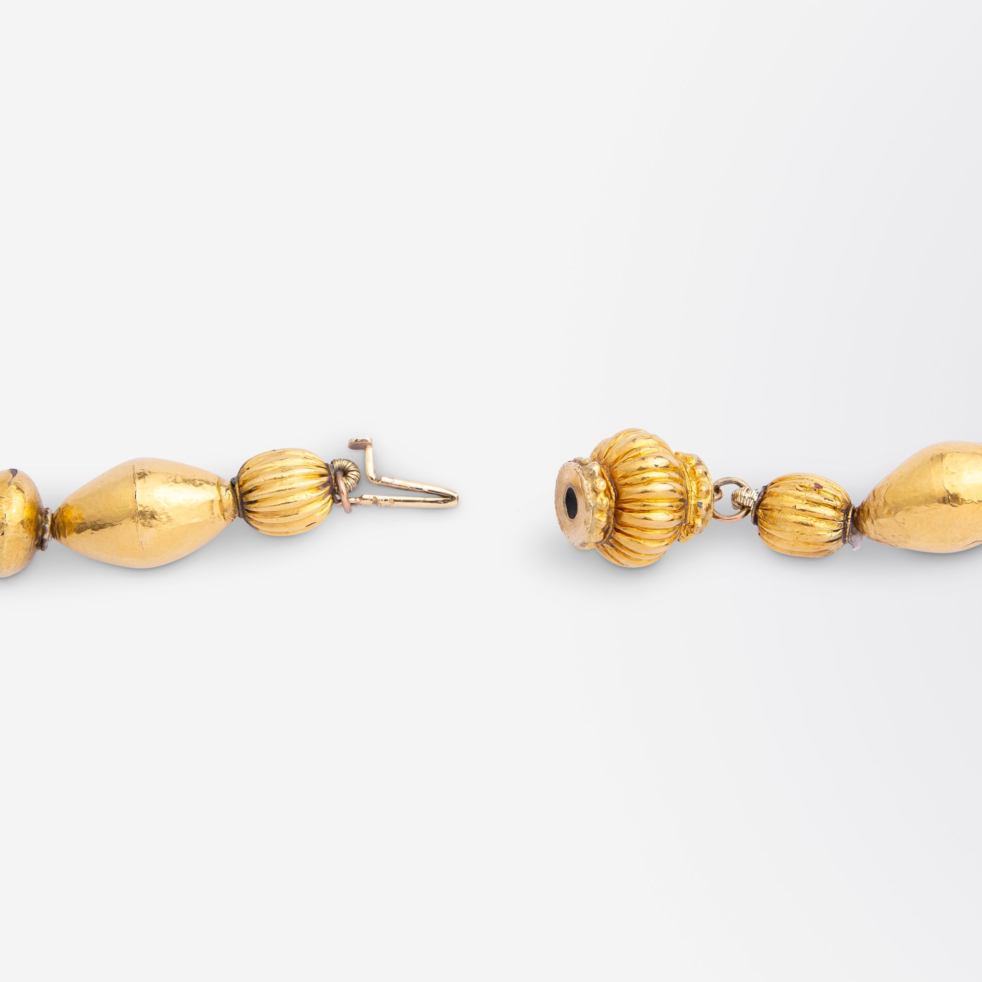 Collier de perles en cristal de roche sculpté et feuille d'or en forme de lanterne