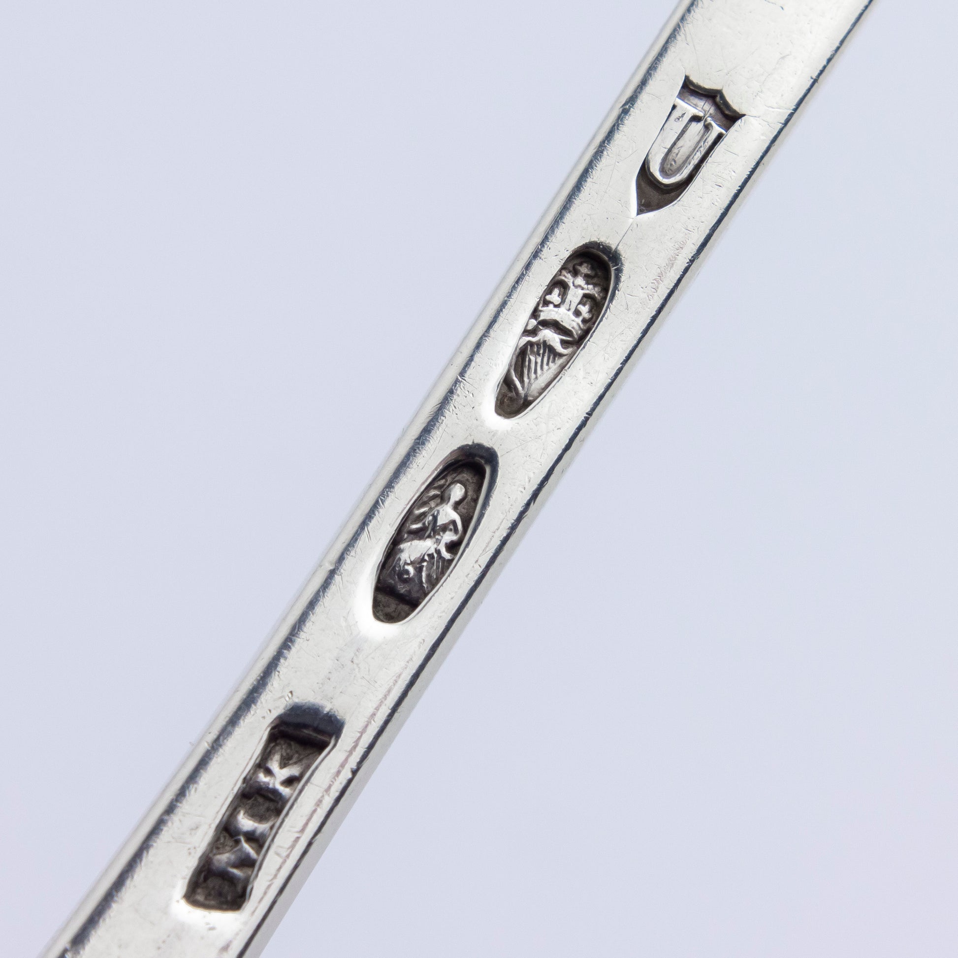 Cuillère de service cannelée en argent massif irlandais par Michael Keating