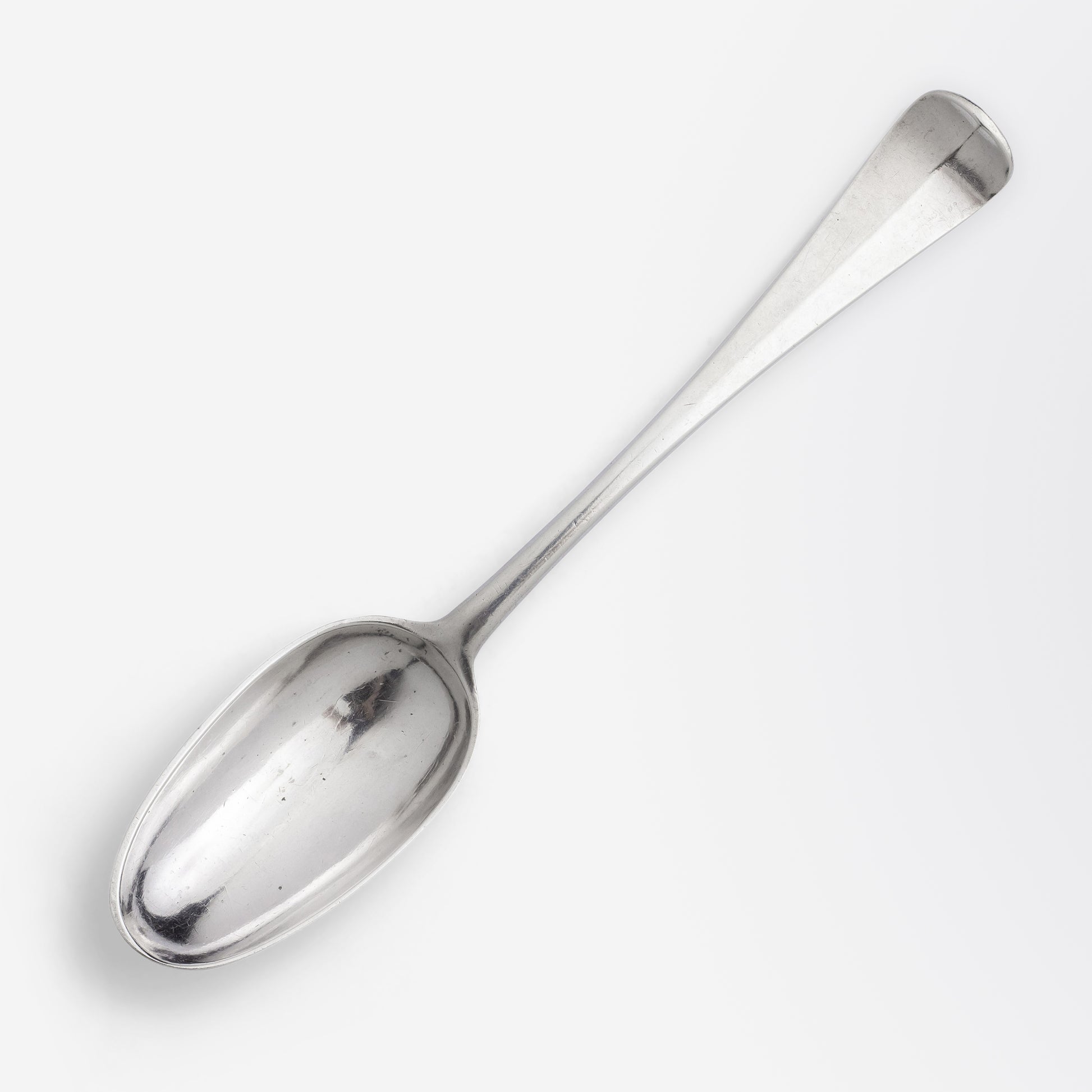 Cuillère à soupe irlandaise en argent massif ornée d'un dragon