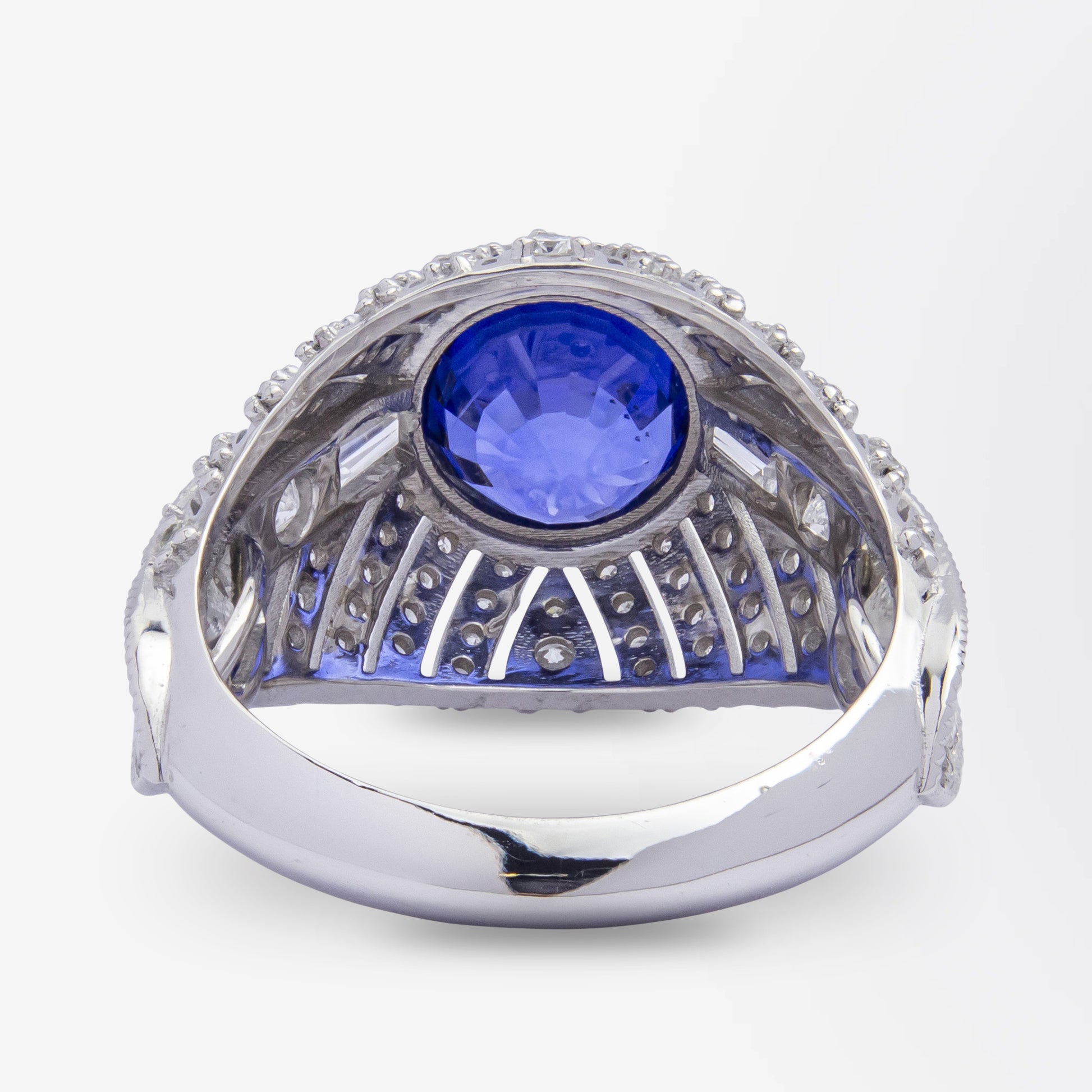 Bague en saphir de Ceylan et diamants