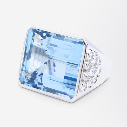 Impressive Aquamarine & Diamond Ring in 18kt White Gold