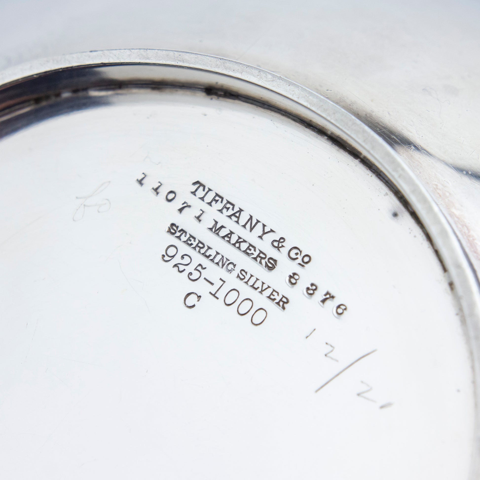 Service à thé et à café quatre pièces en argent massif de Tiffany &amp; Co.