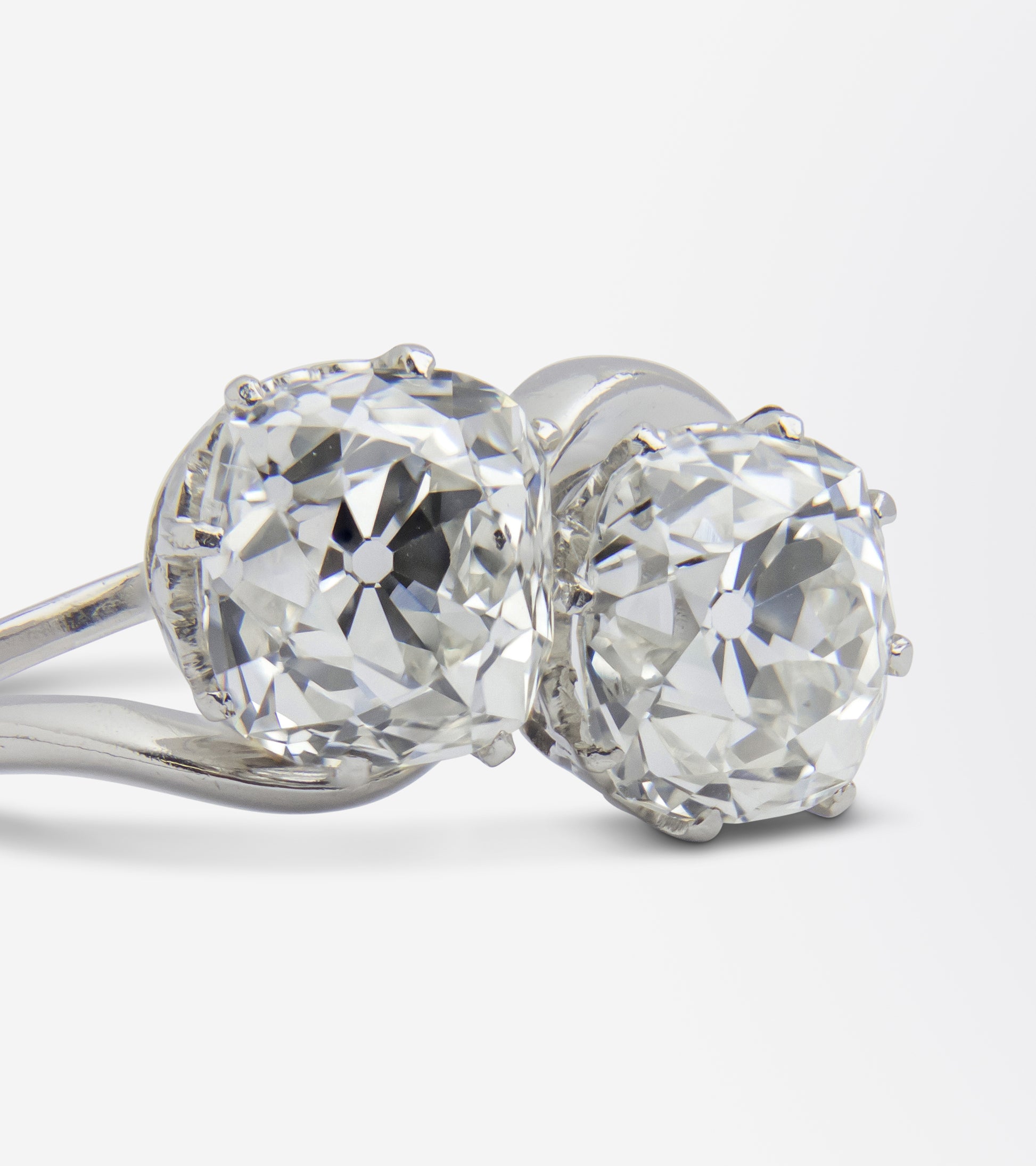 Impressive Platinum and Diamond Toi et Moi Ring