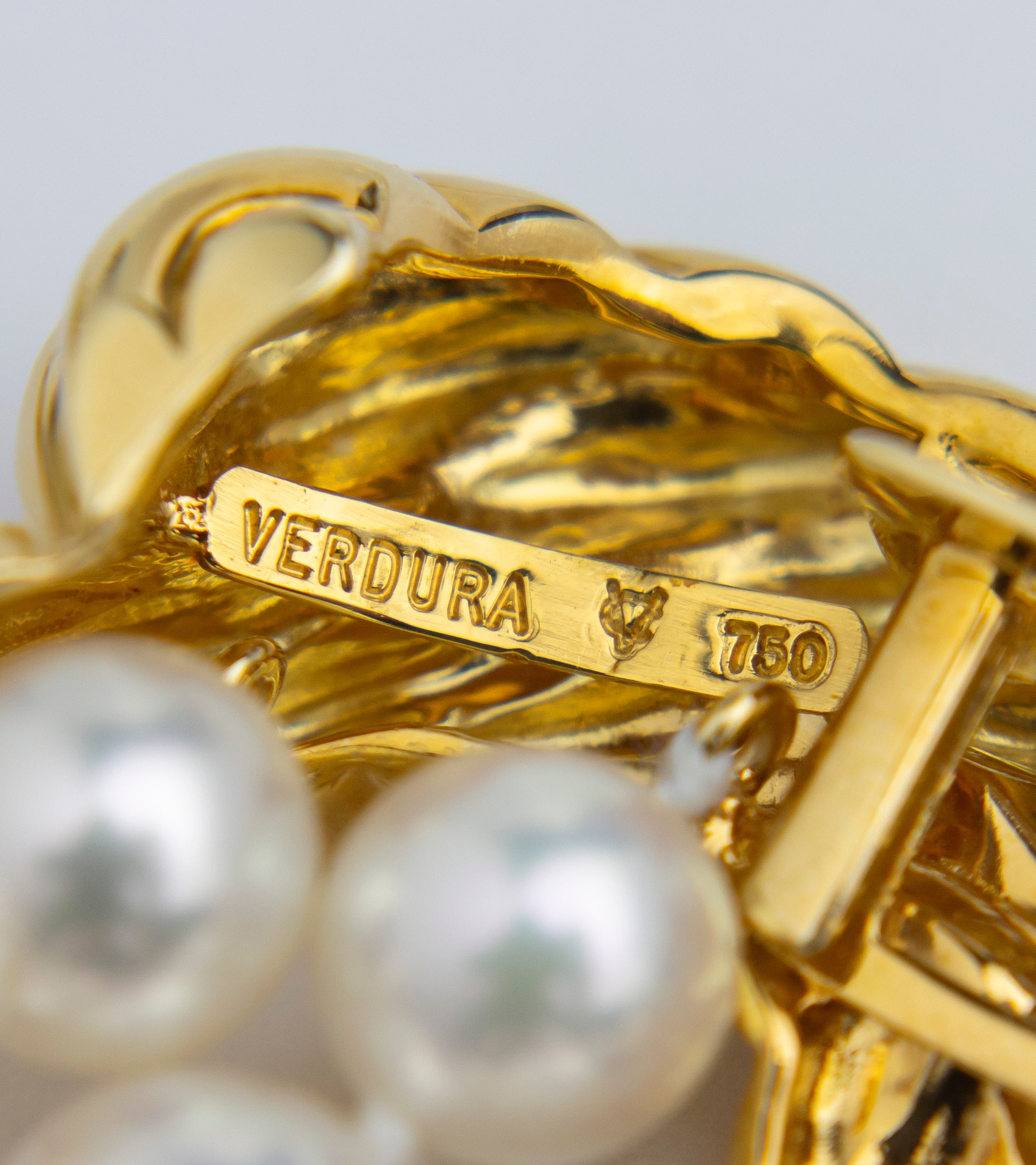 Verdura Pearl 'Scarf' Necklace with 18kt Gold Clasp