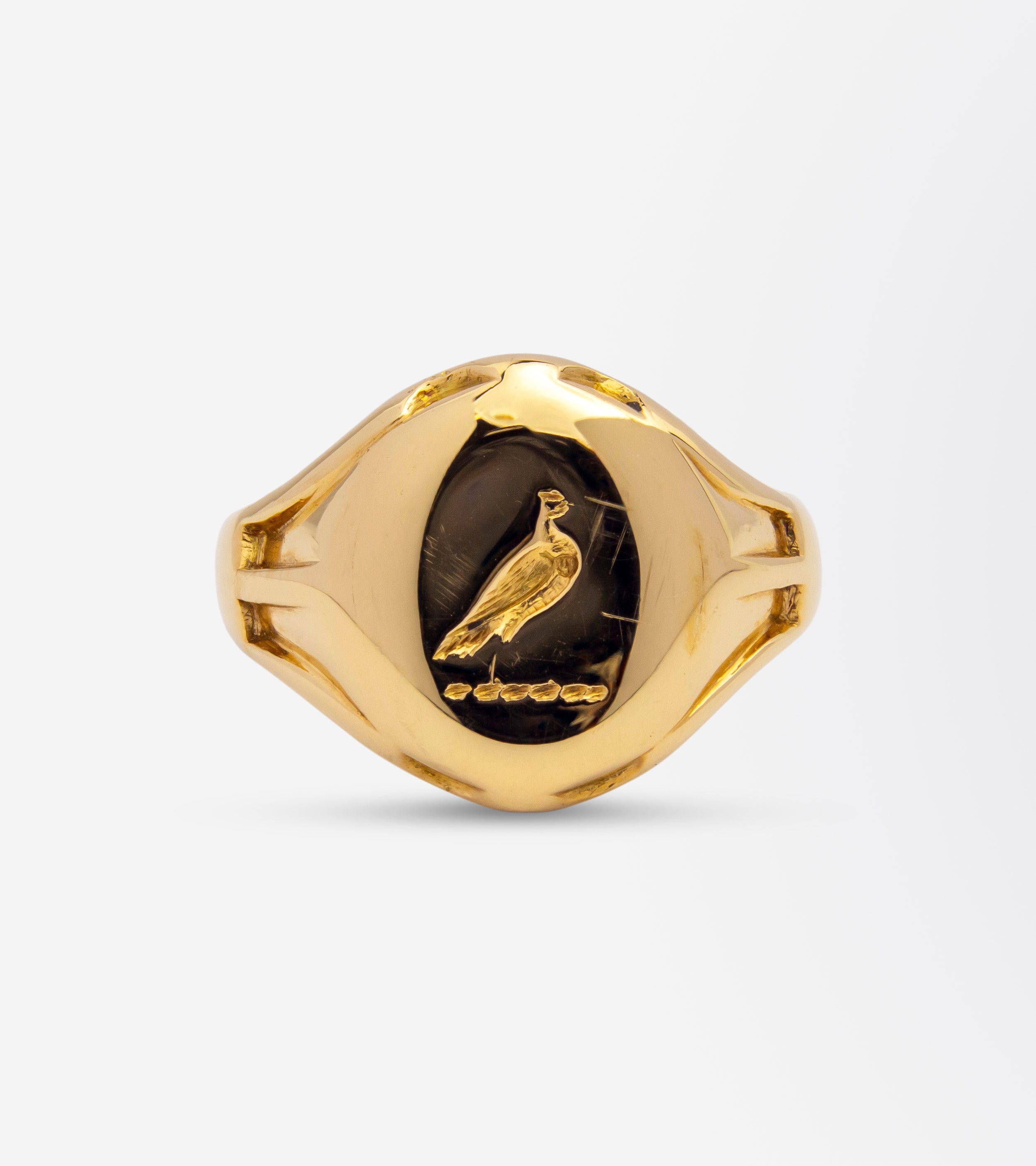 Victorian Dove Signet Ring in 18kt Gold