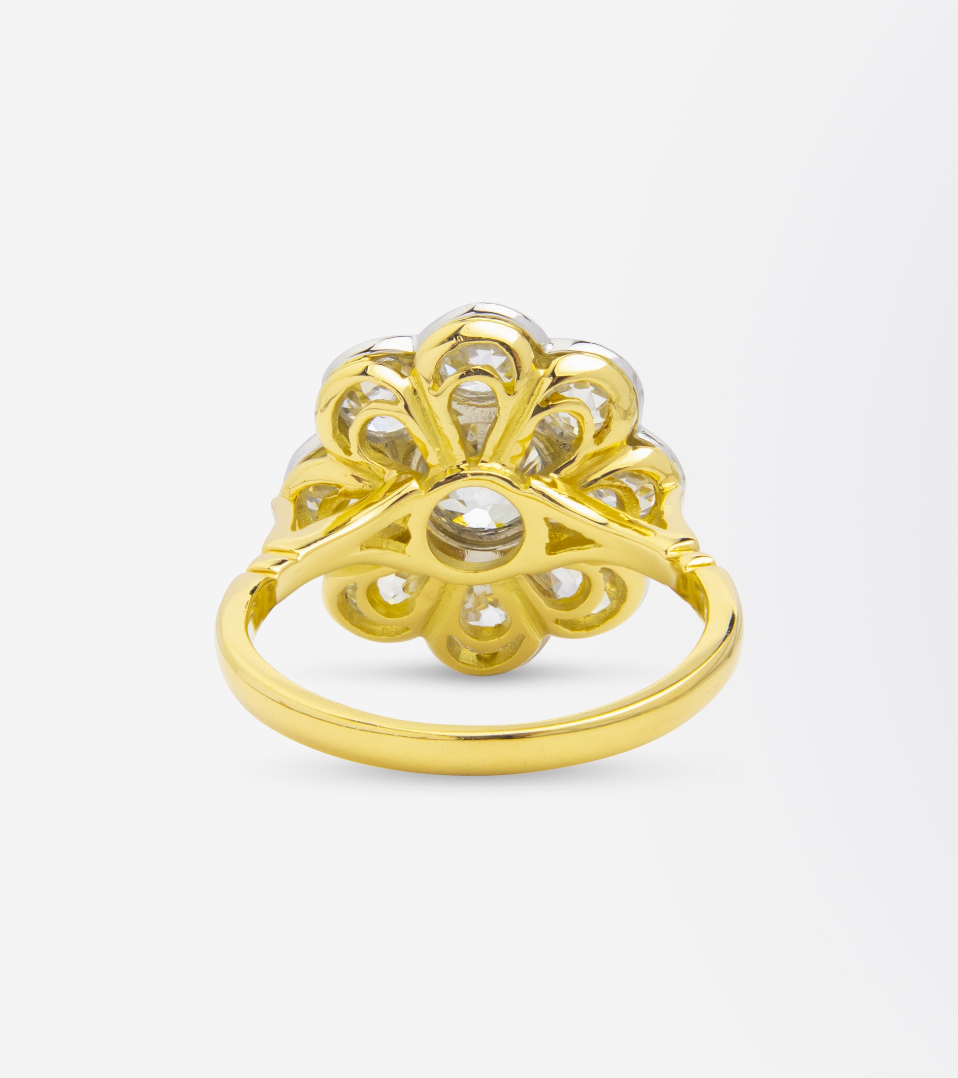 Diamond 'Daisy' Ring in 18kt Gold & Platinum