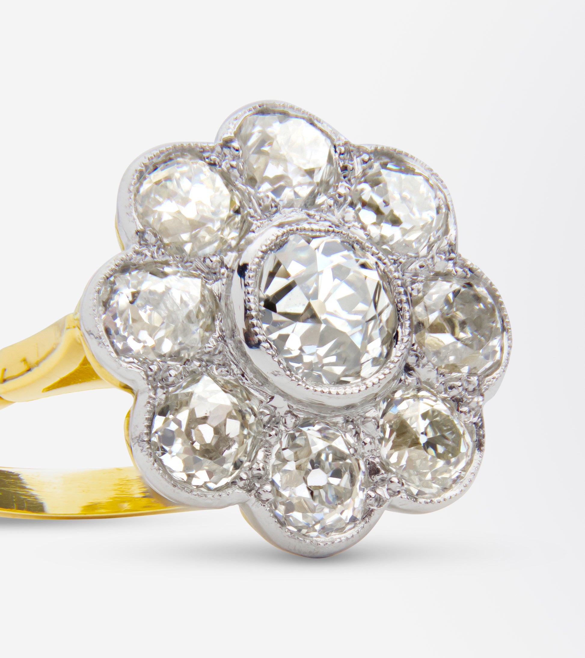 Diamond 'Daisy' Ring in 18kt Gold & Platinum