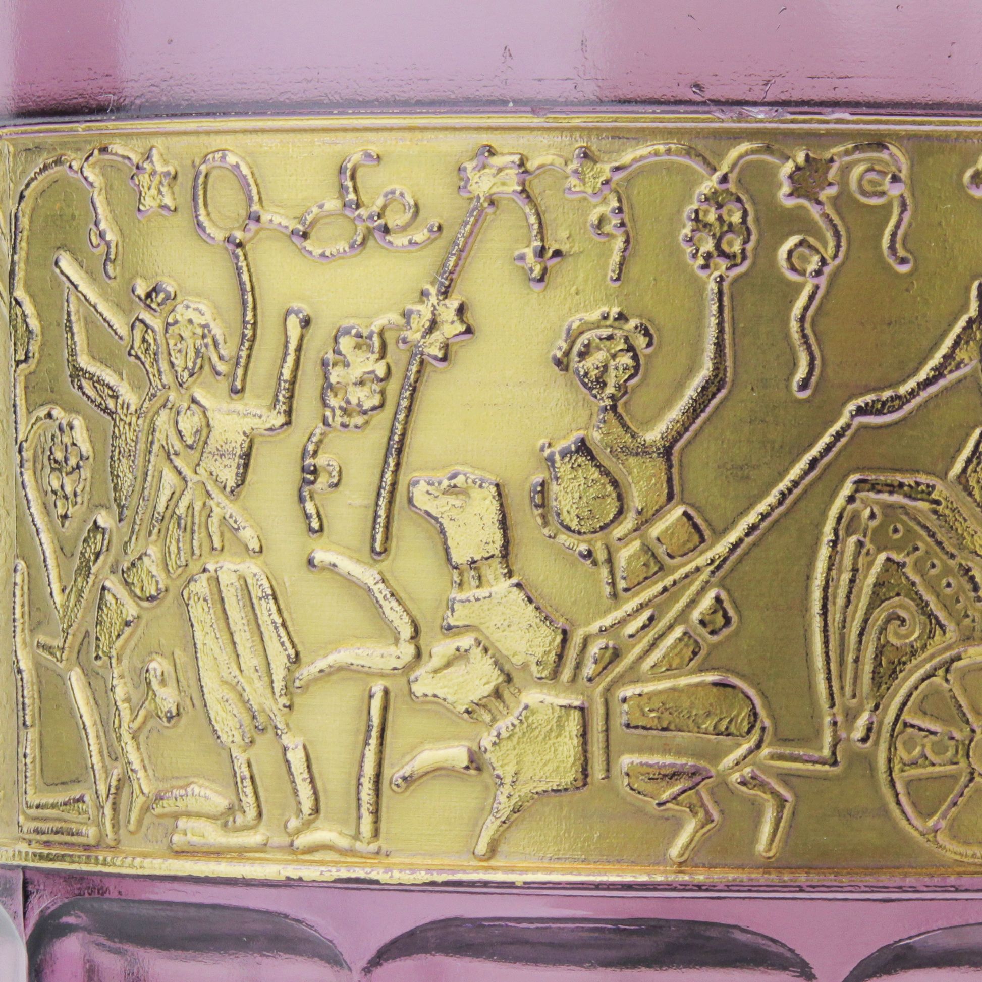 Ensemble de six verres en verre améthyste au goût Moser